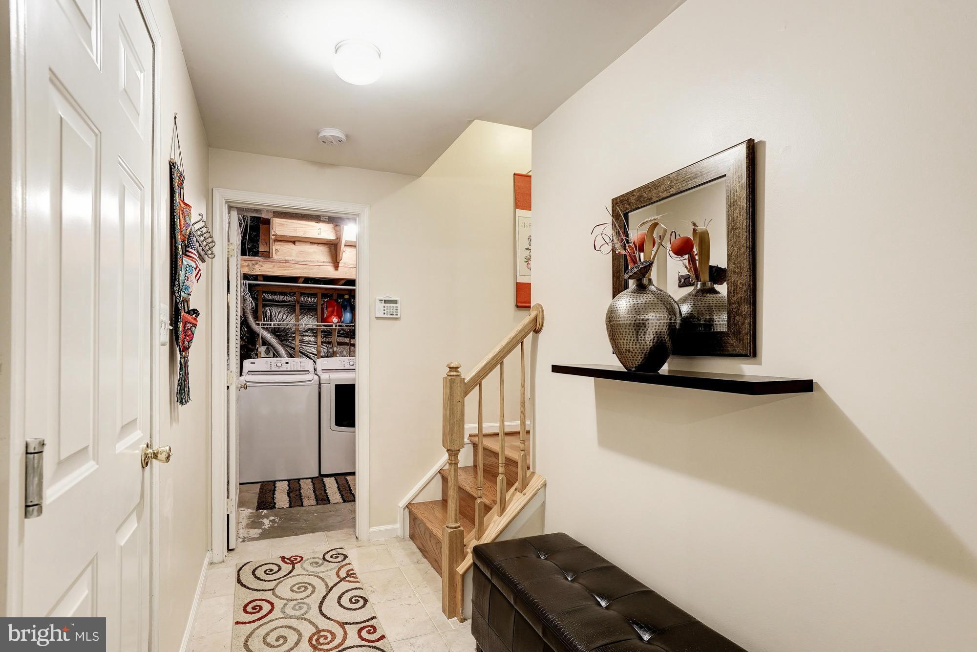 POTOMAC LAKES - Residential