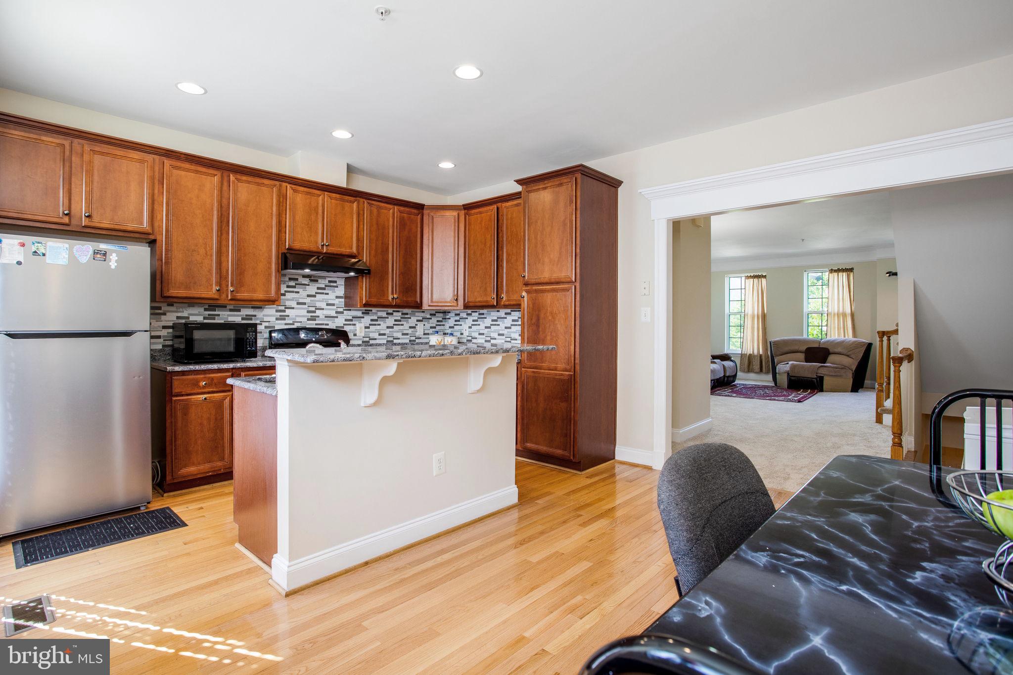 ETON SQUARE - Residential