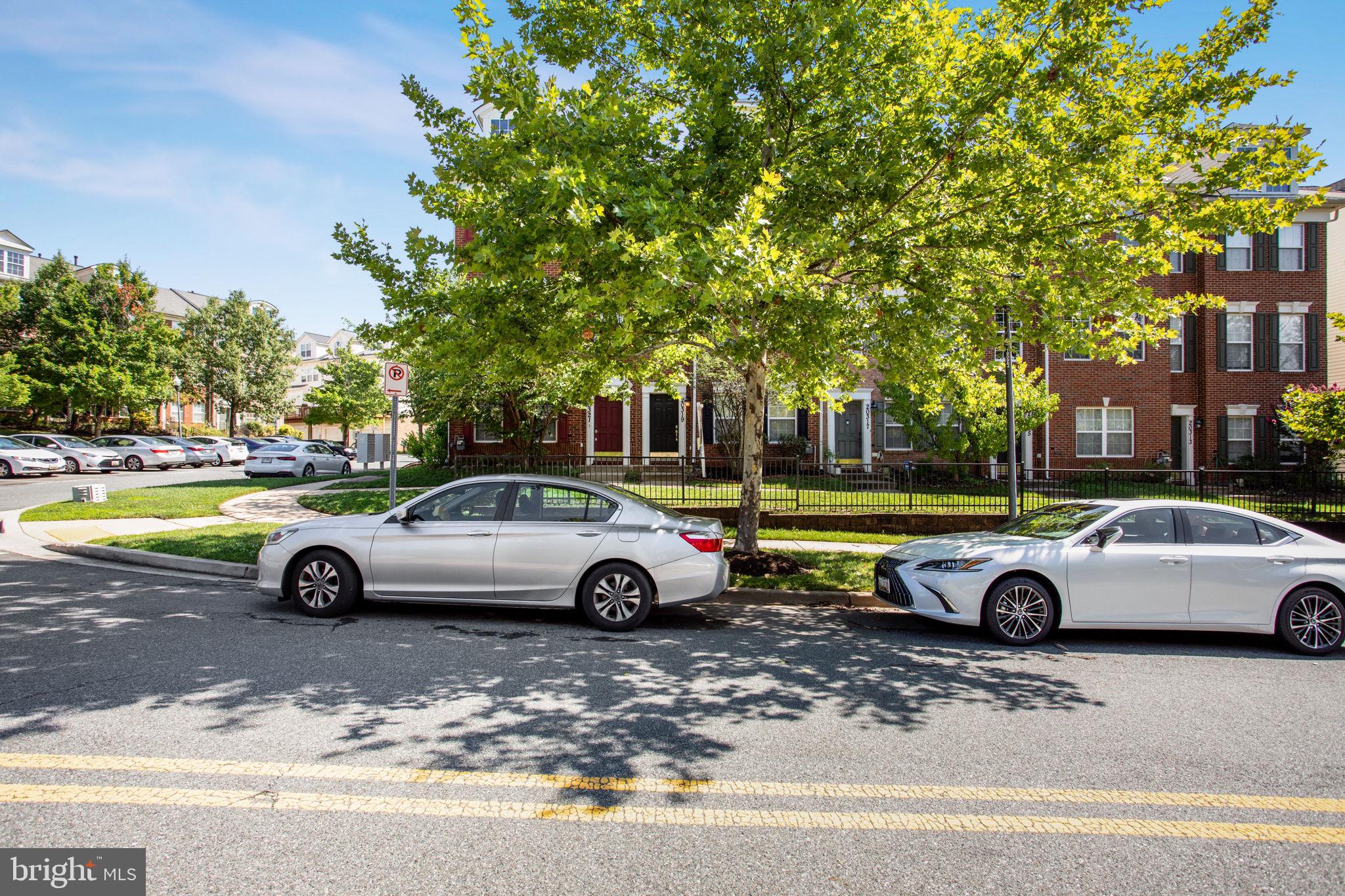 ETON SQUARE - Residential