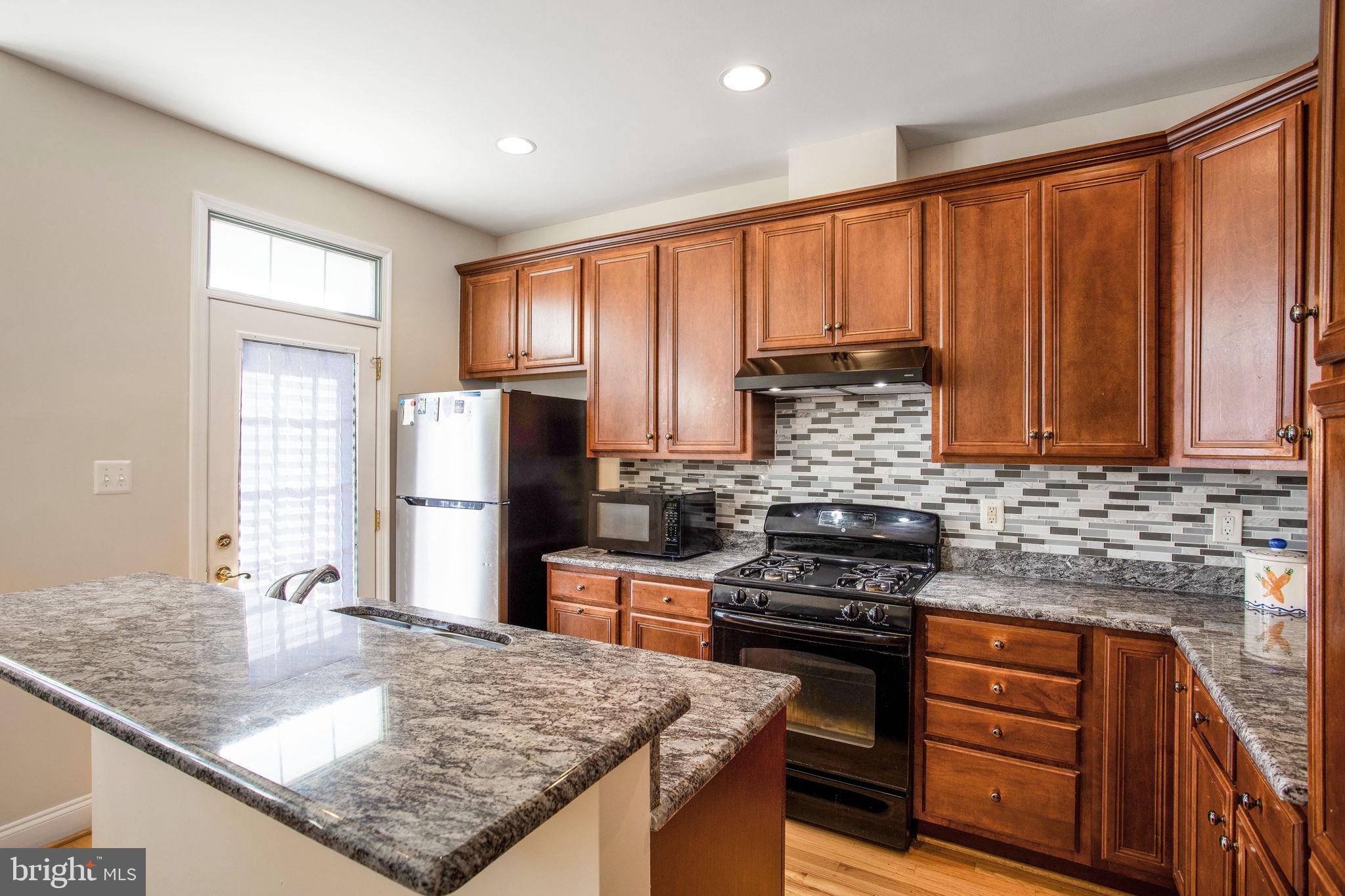 ETON SQUARE - Residential