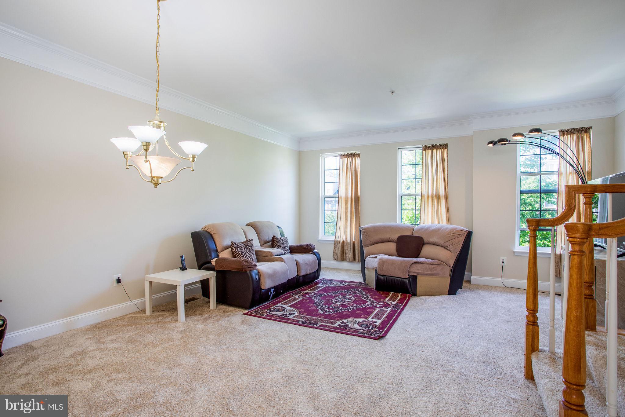 ETON SQUARE - Residential