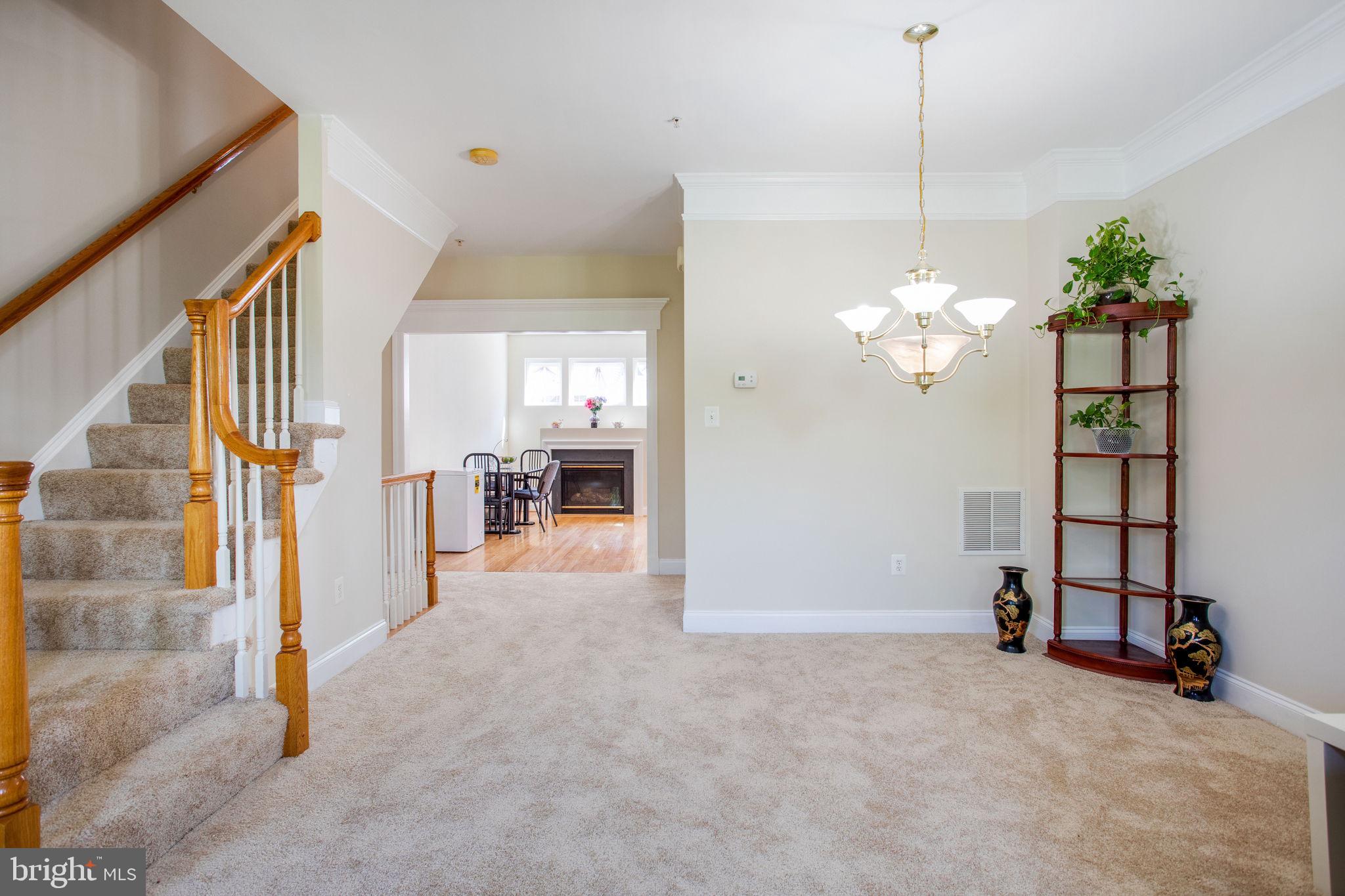 ETON SQUARE - Residential