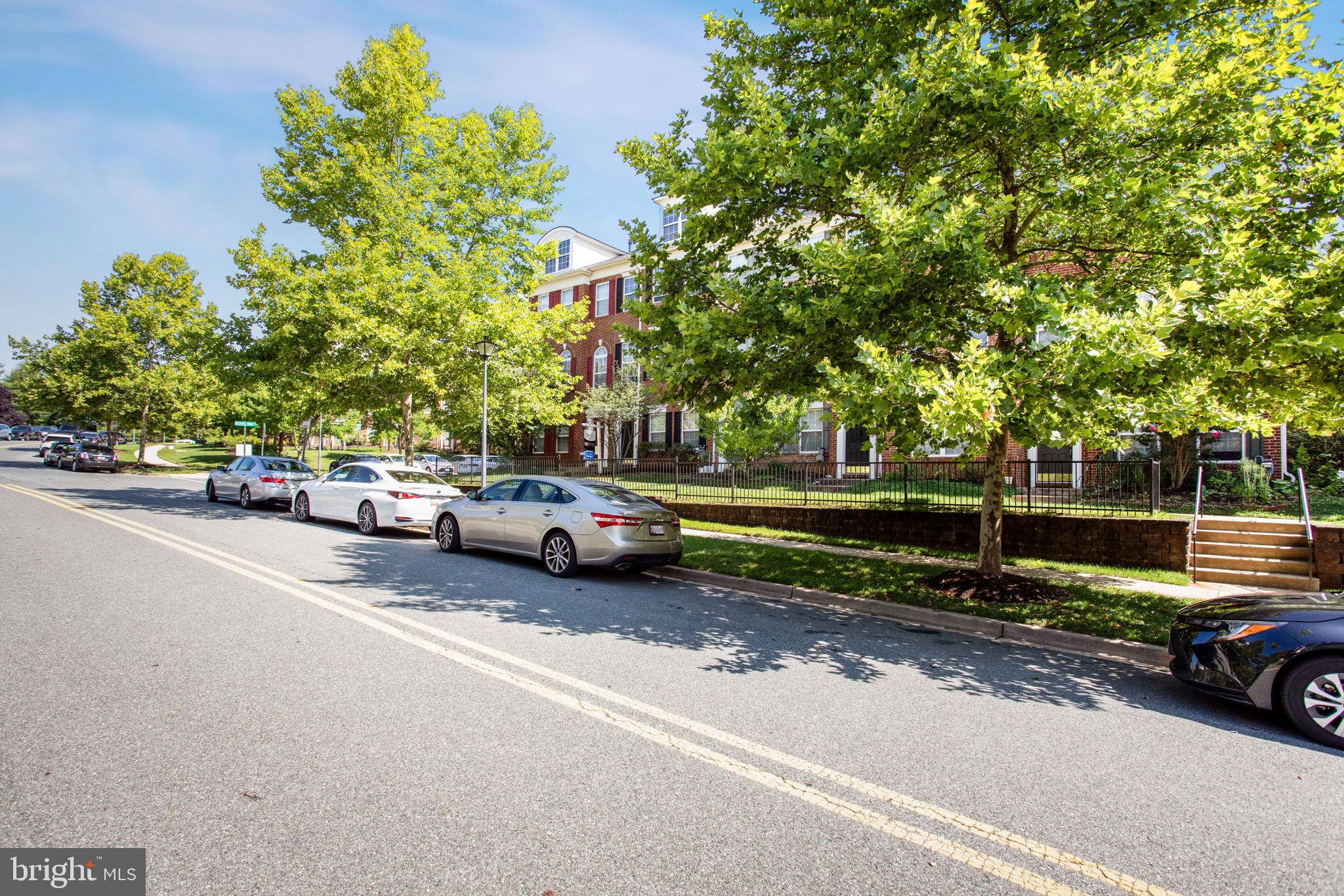 ETON SQUARE - Residential