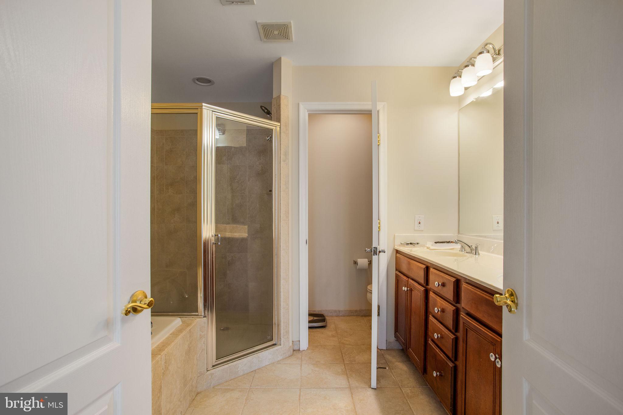 ETON SQUARE - Residential