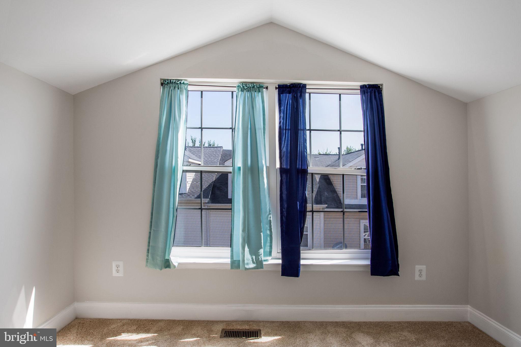 ETON SQUARE - Residential