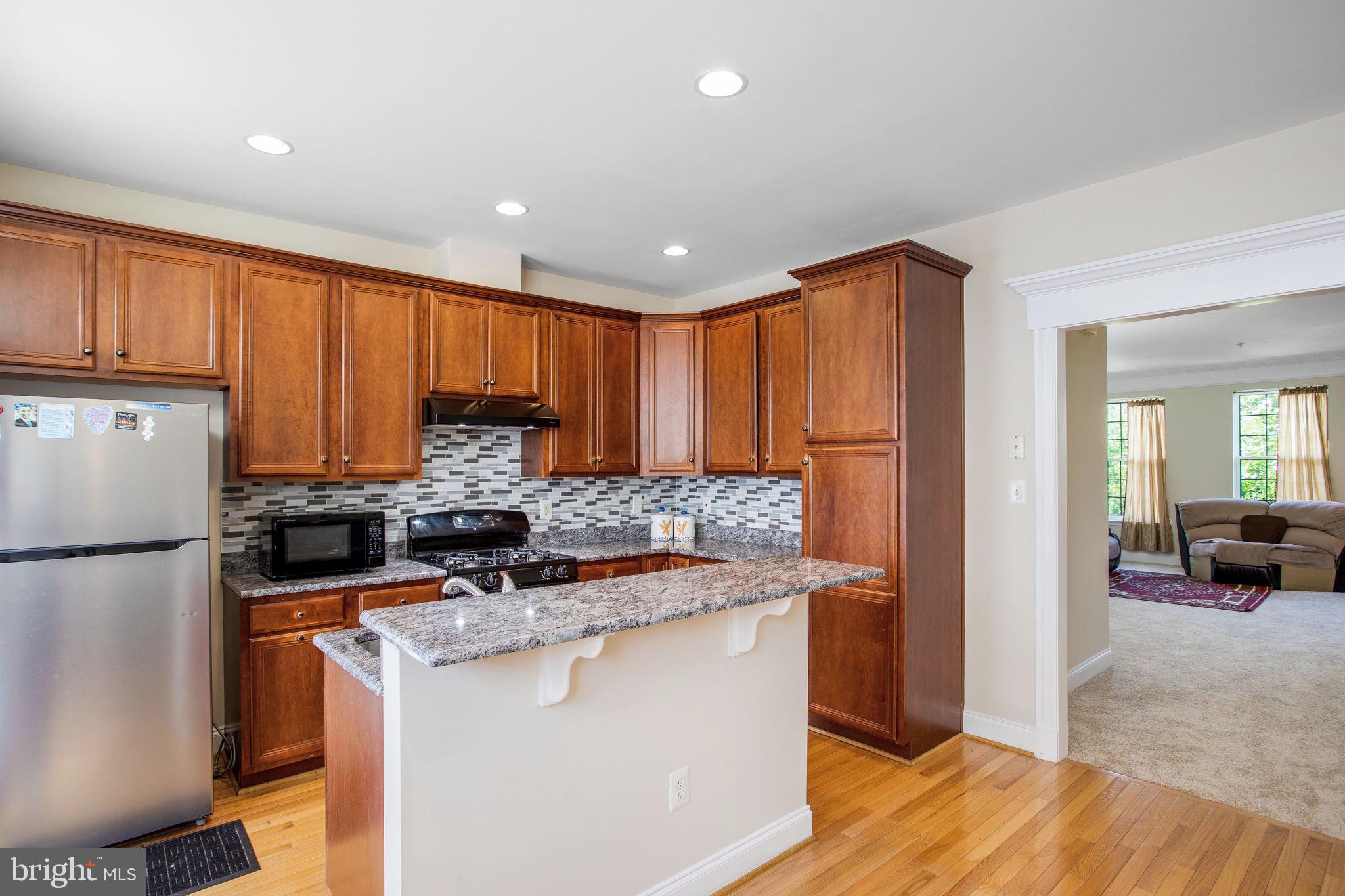 ETON SQUARE - Residential