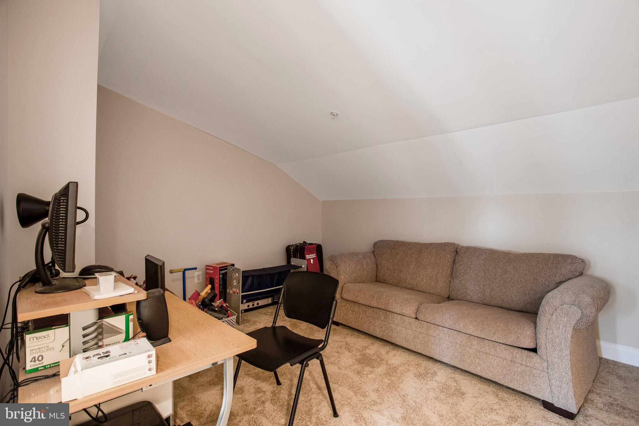 ETON SQUARE - Residential