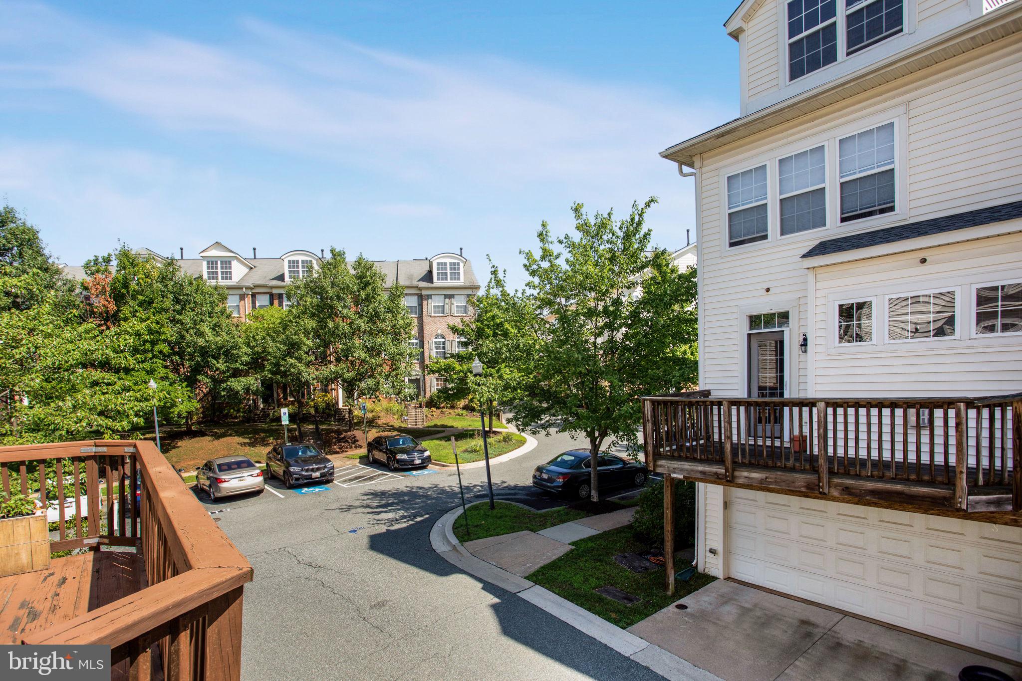 ETON SQUARE - Residential