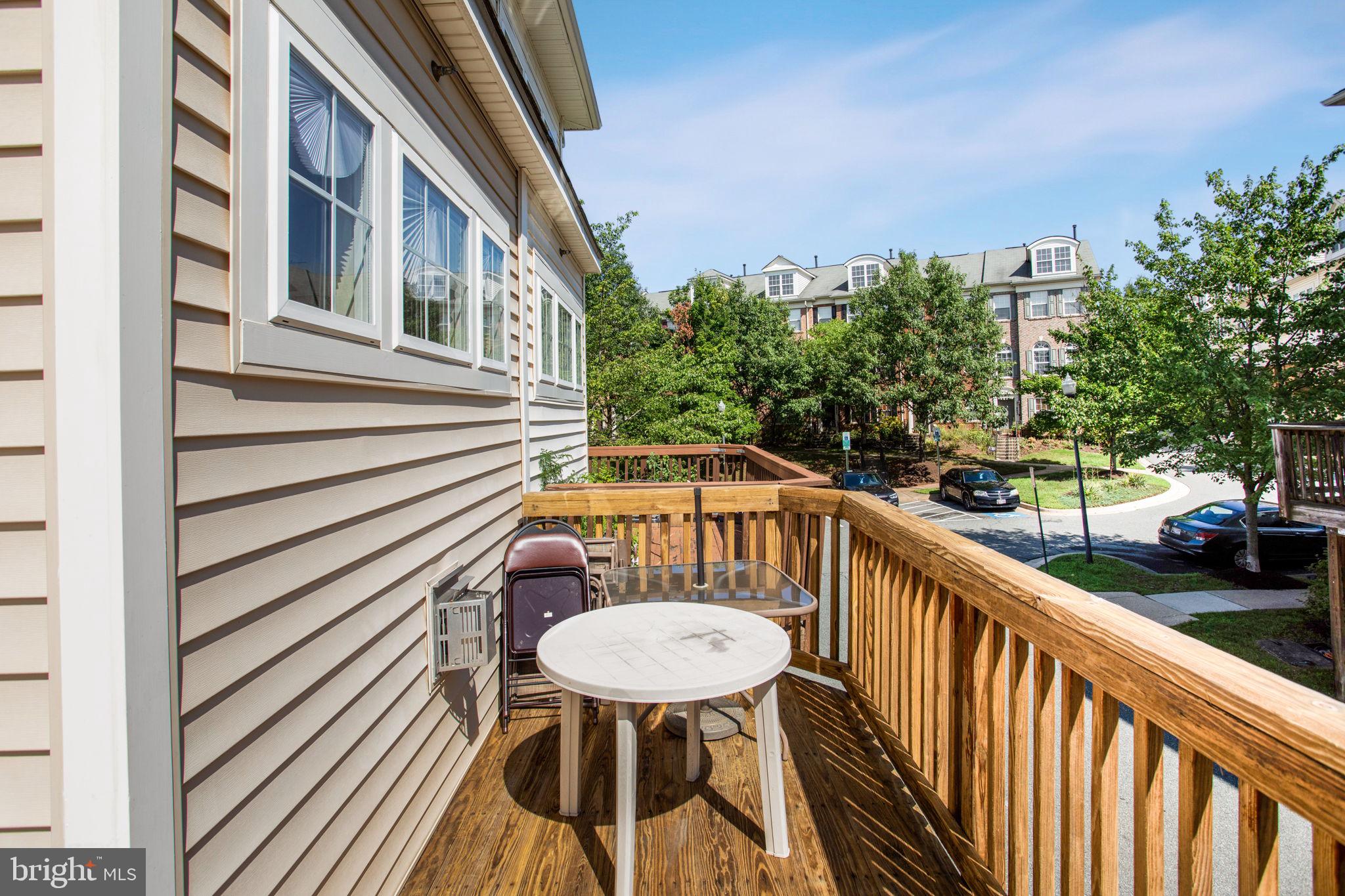 ETON SQUARE - Residential