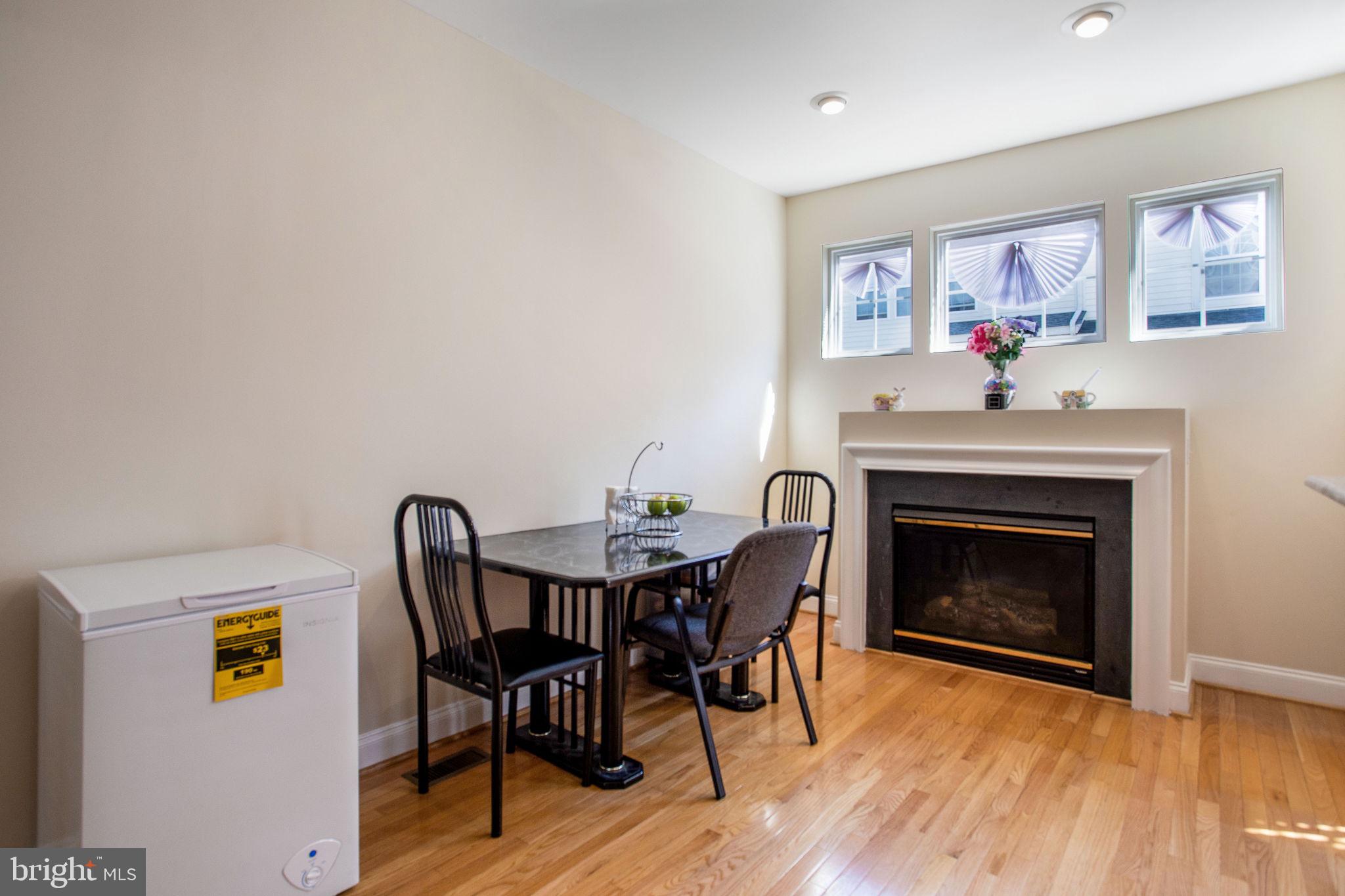 ETON SQUARE - Residential