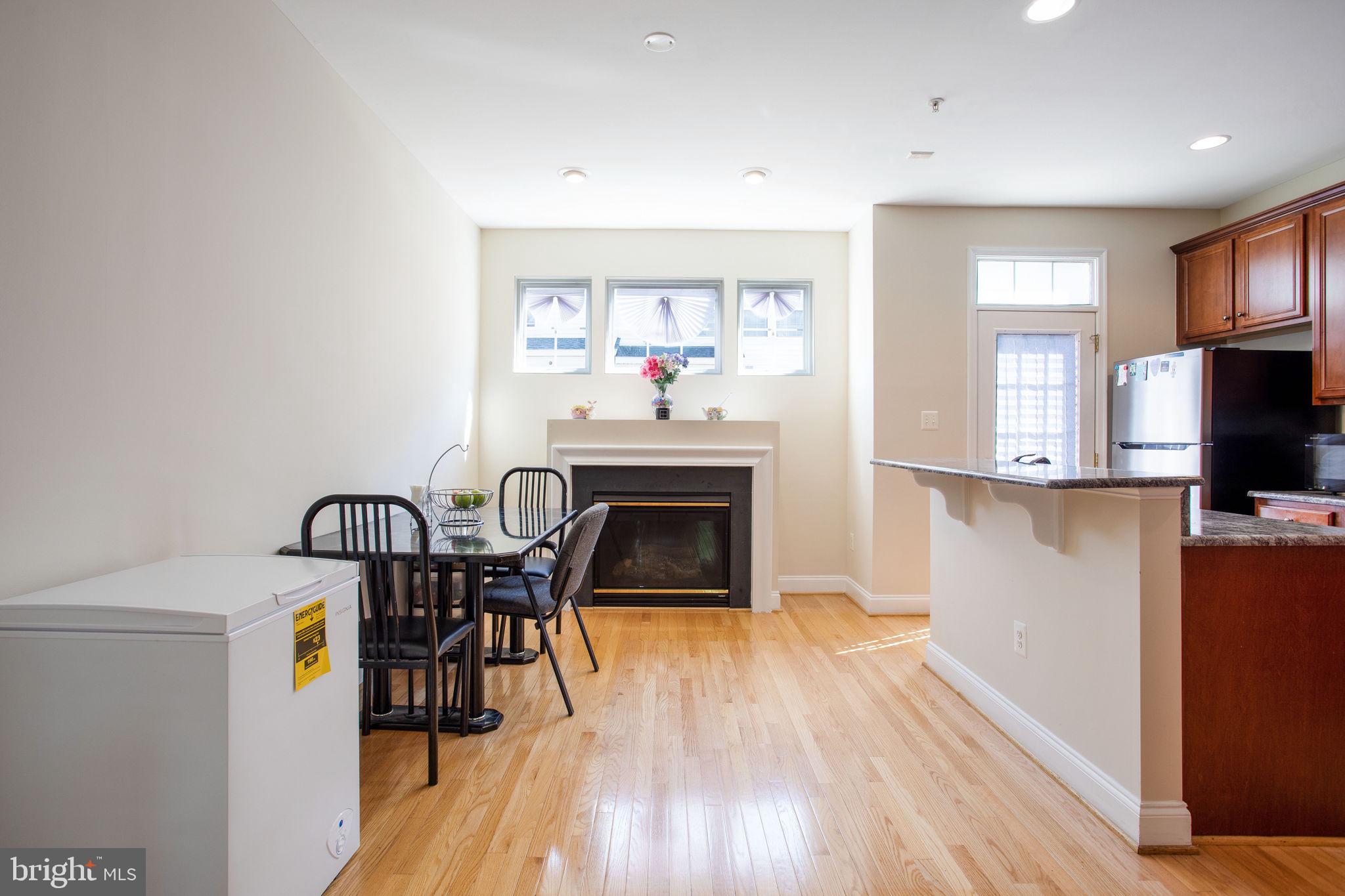 ETON SQUARE - Residential