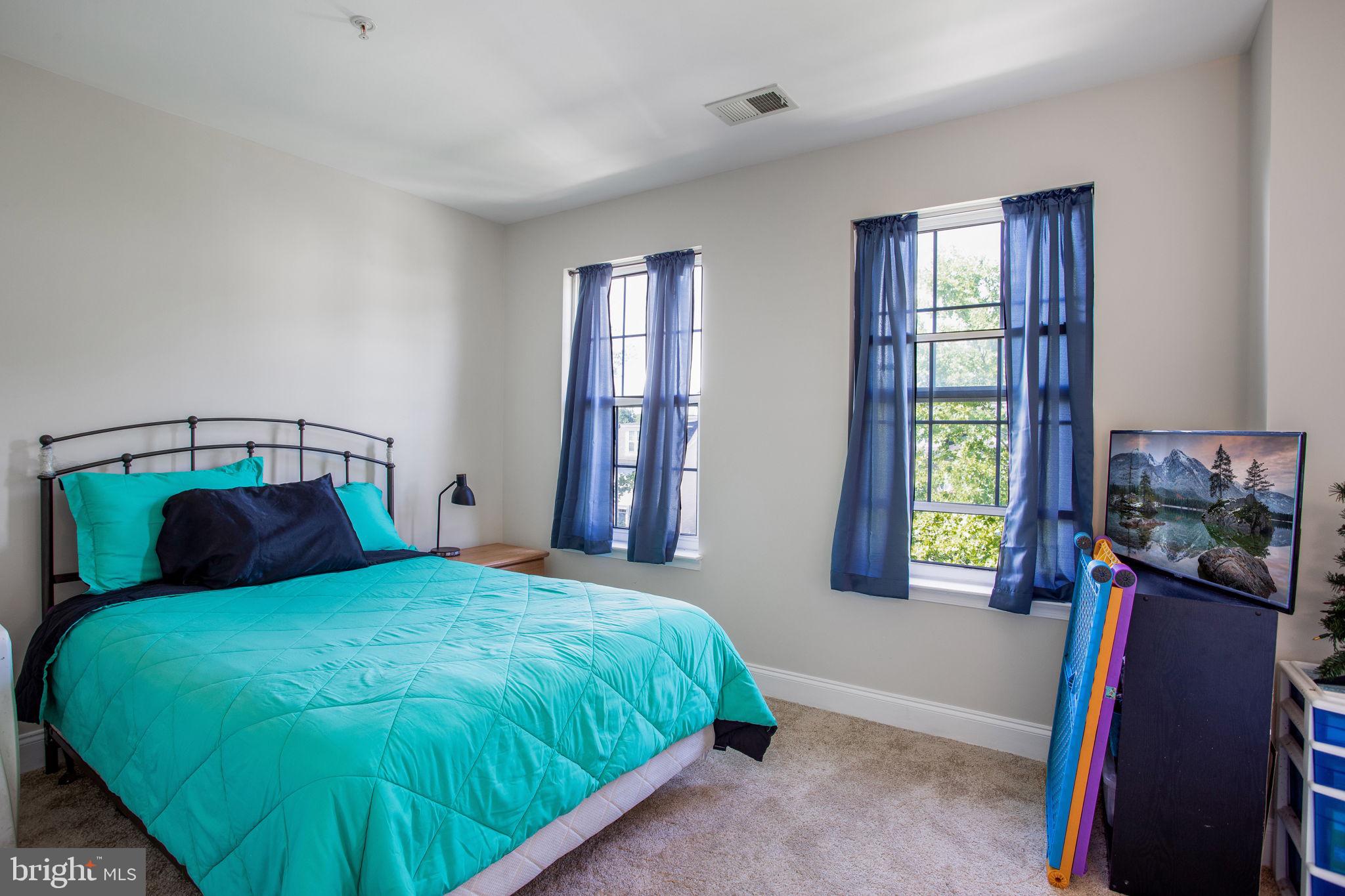 ETON SQUARE - Residential