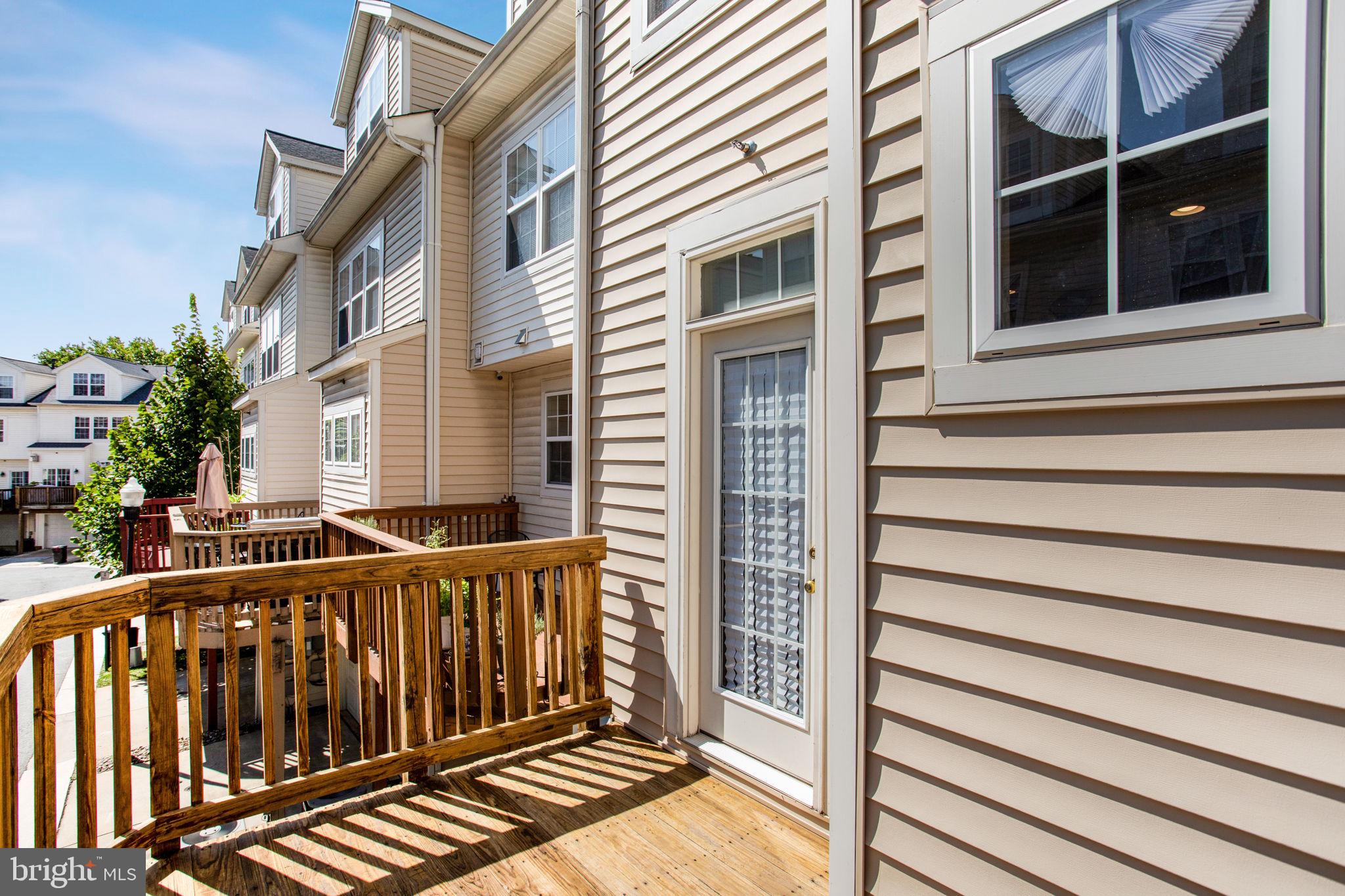 ETON SQUARE - Residential