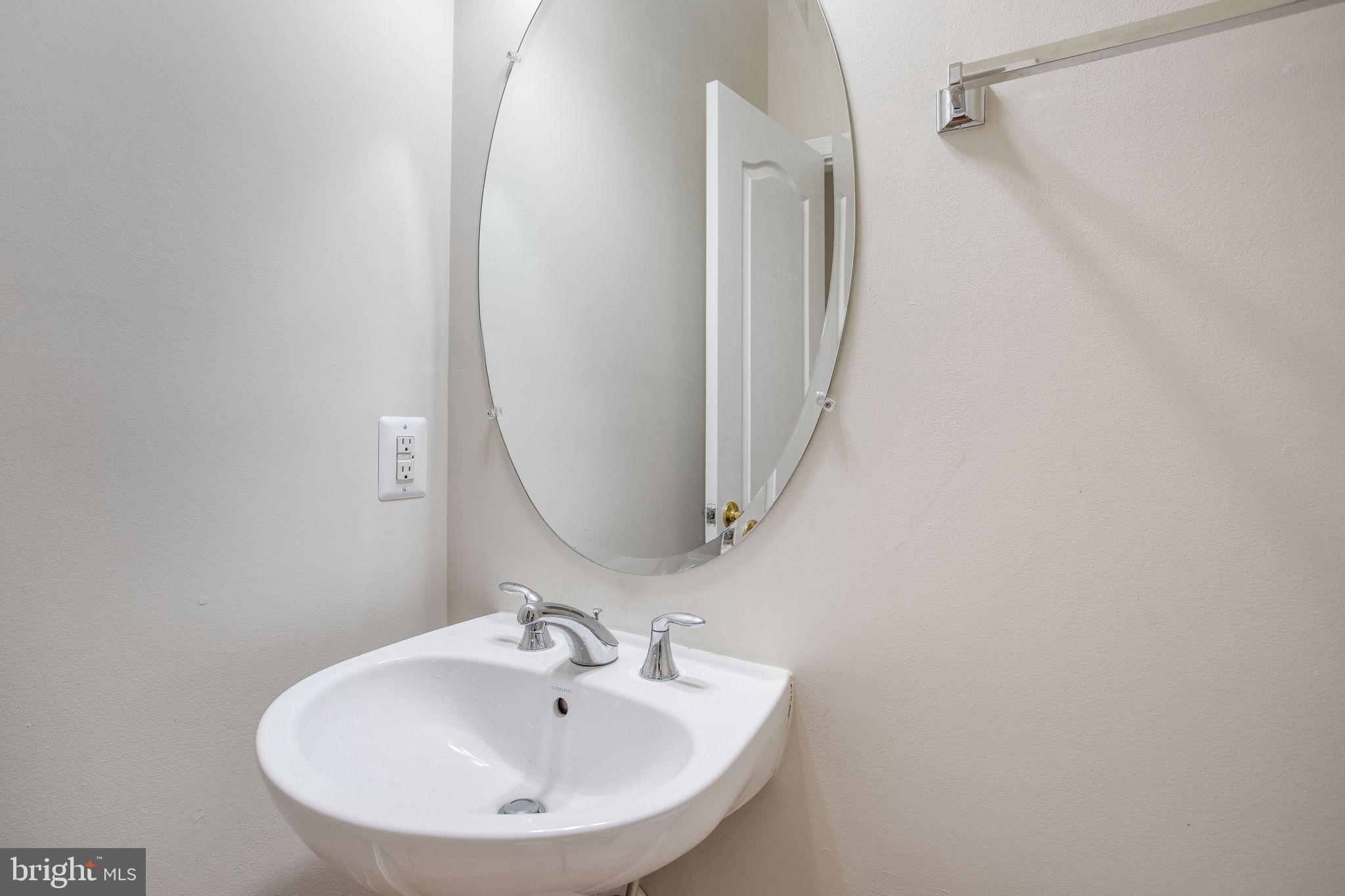 ETON SQUARE - Residential