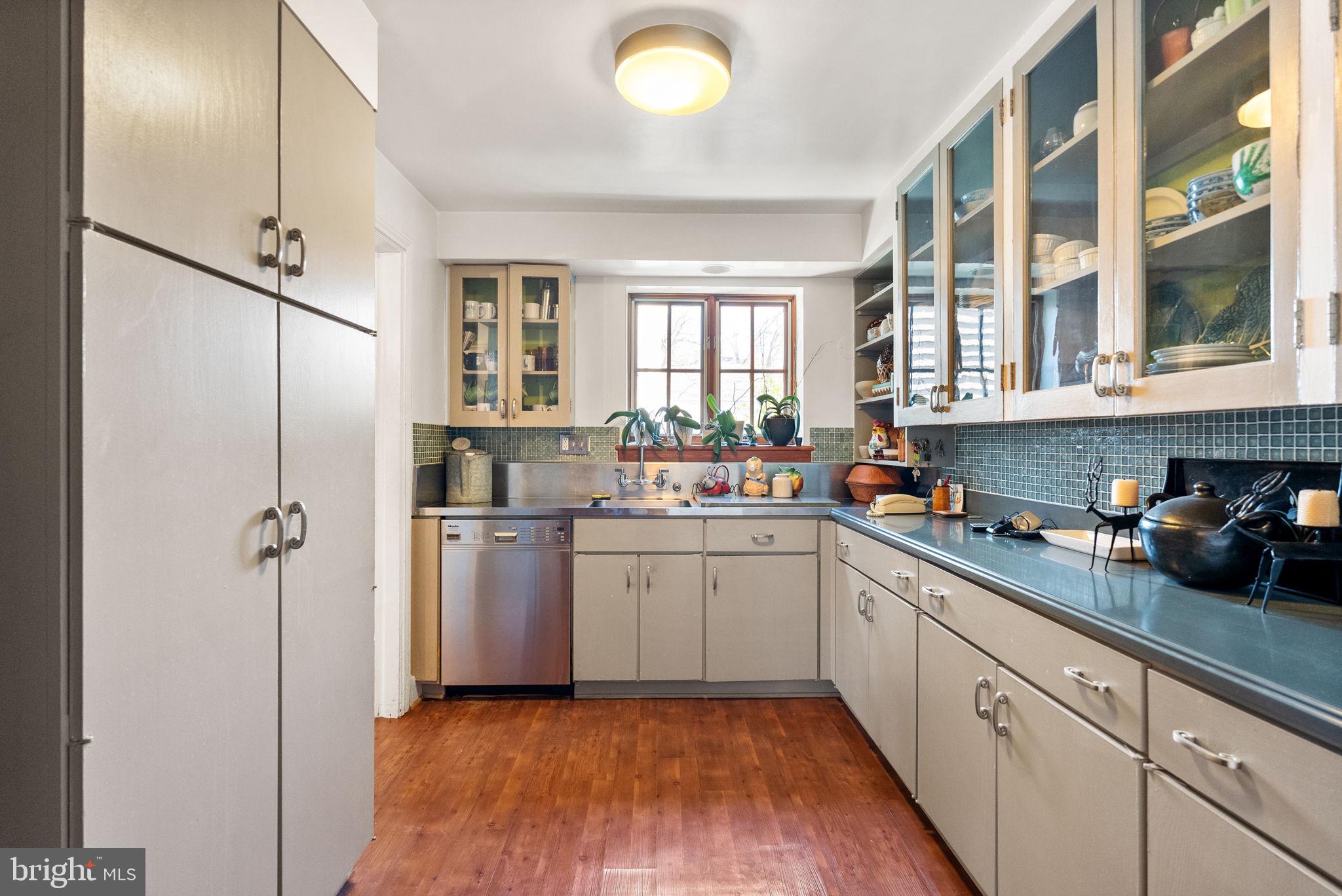 CLEVELAND PARK - Residential