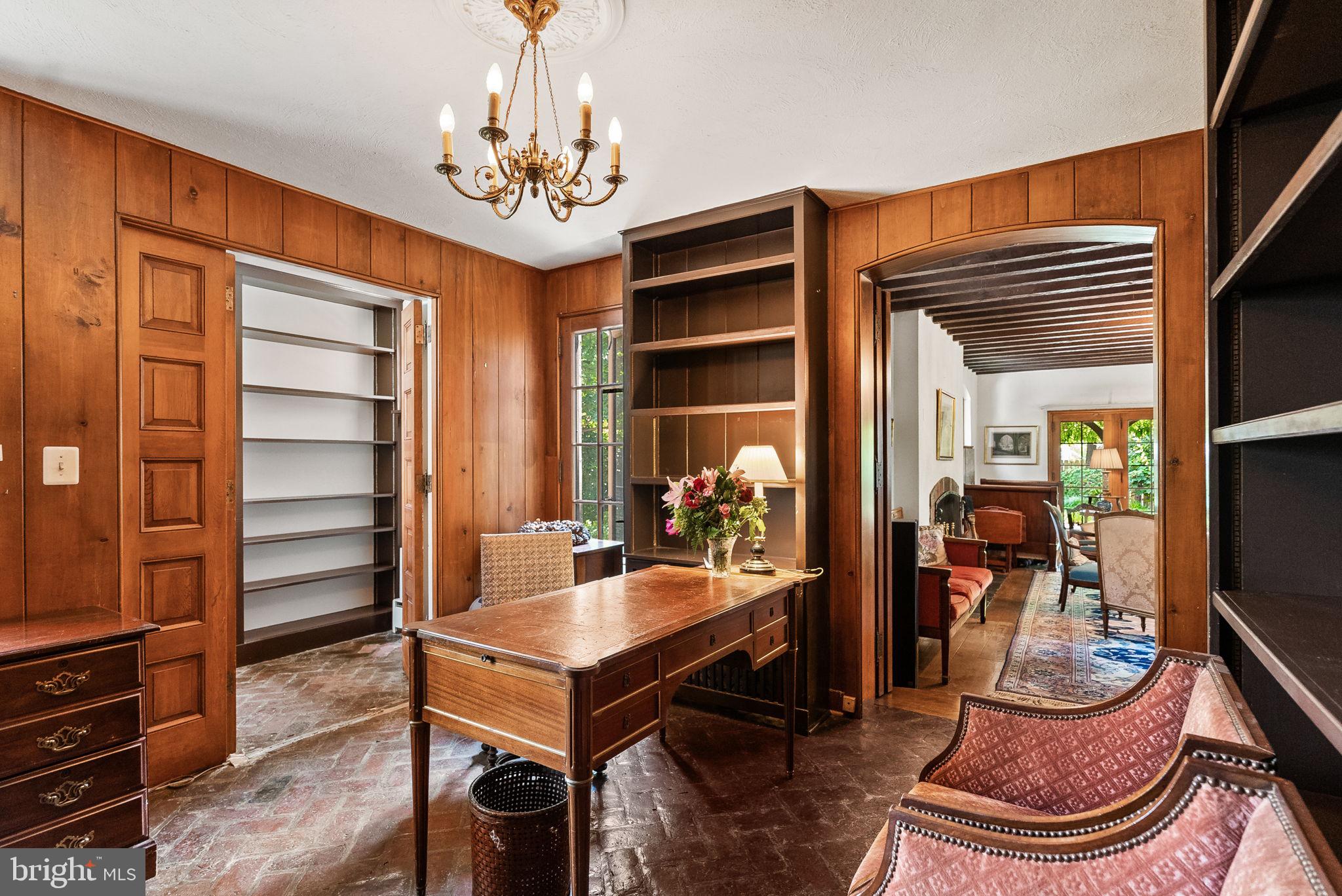 CLEVELAND PARK - Residential