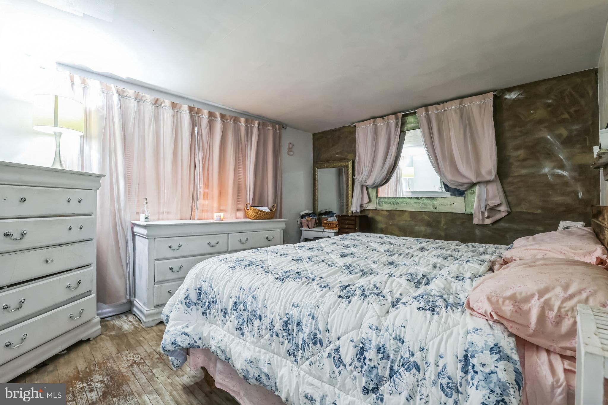 CENTER SQ GREEN - Residential