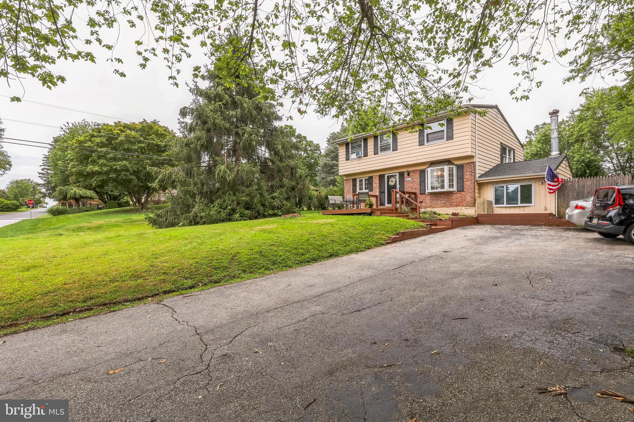 CENTER SQ GREEN - Residential