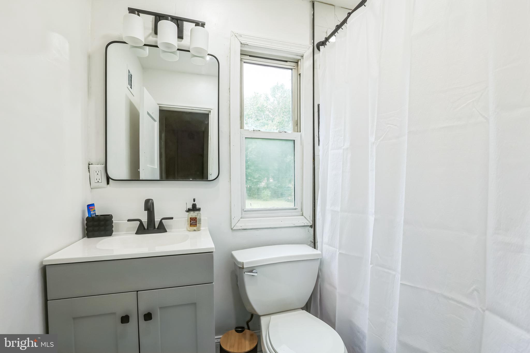 CENTER SQ GREEN - Residential