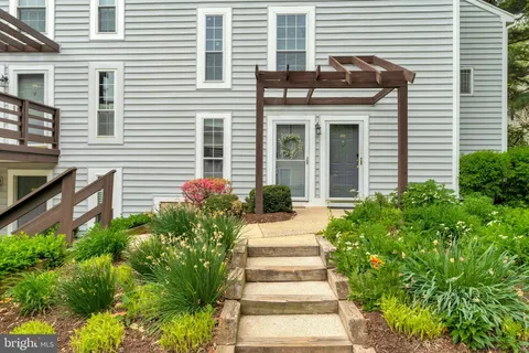 MLS: VAFX2235846