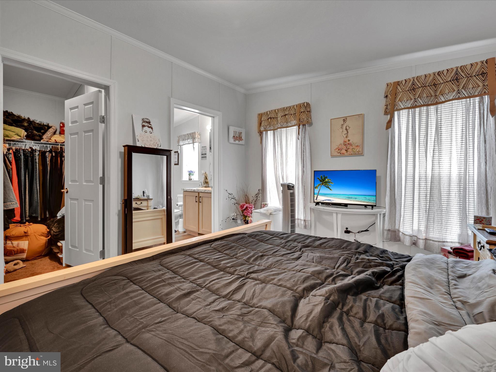 STONE HILL VILLAGE PARK - Residential