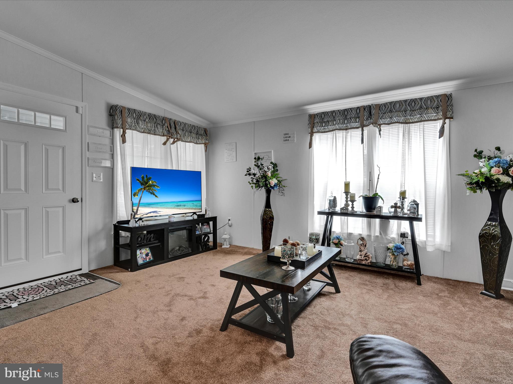 STONE HILL VILLAGE PARK - Residential