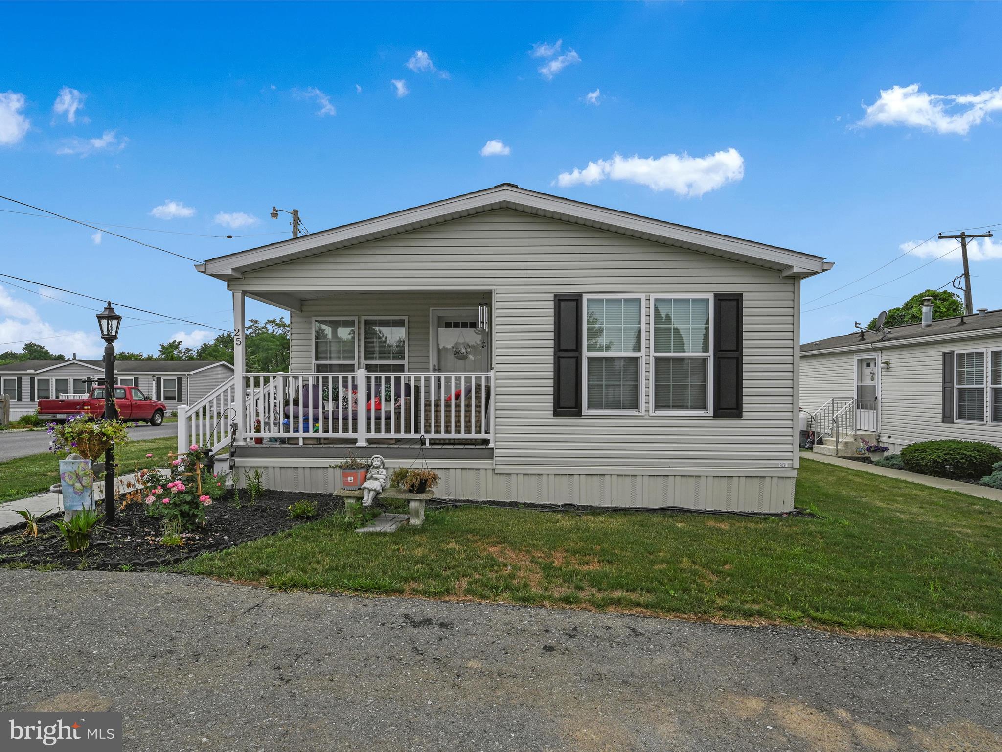 STONE HILL VILLAGE PARK - Residential