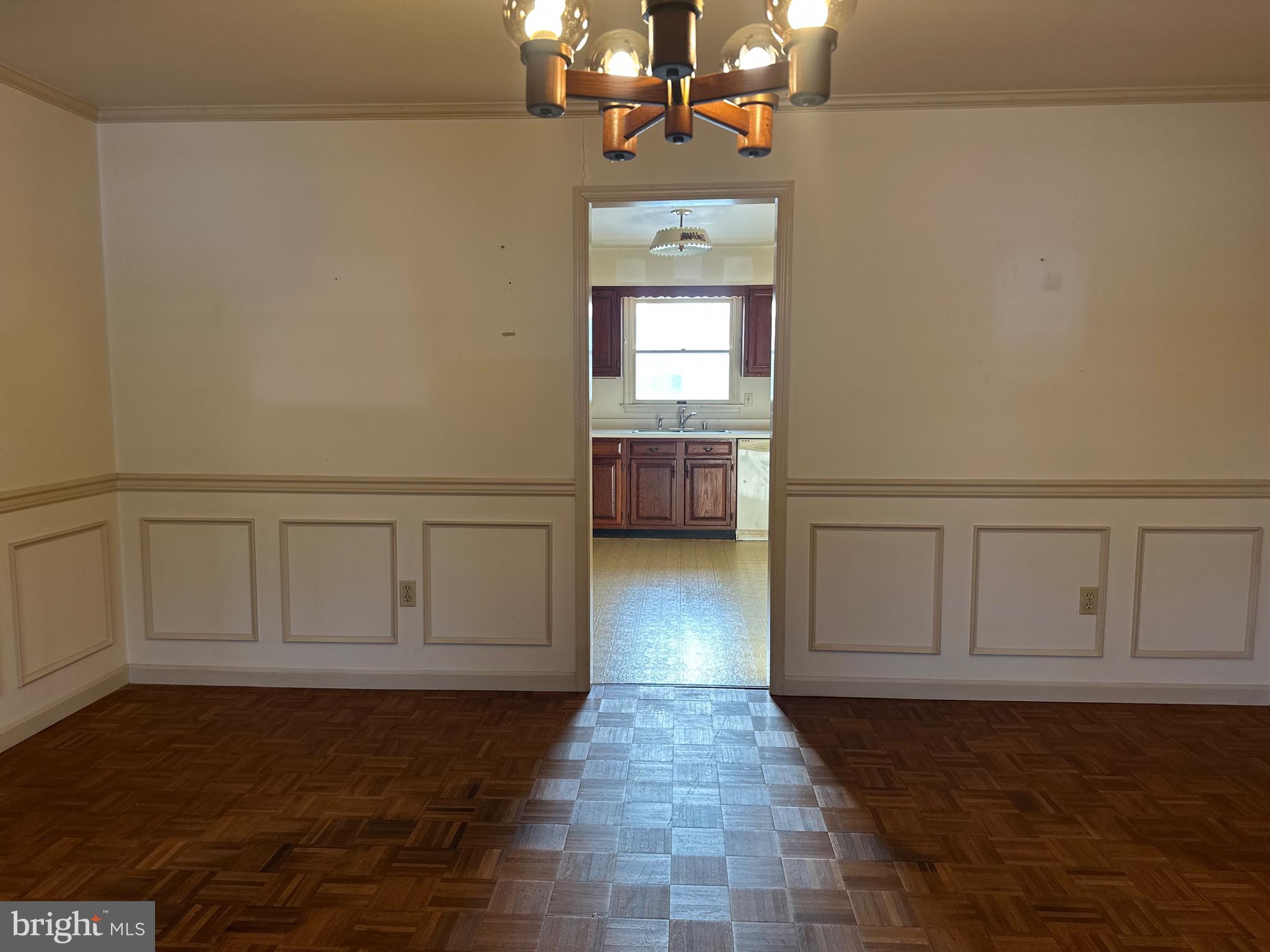 COLLEGE HEIGHTS - Residential