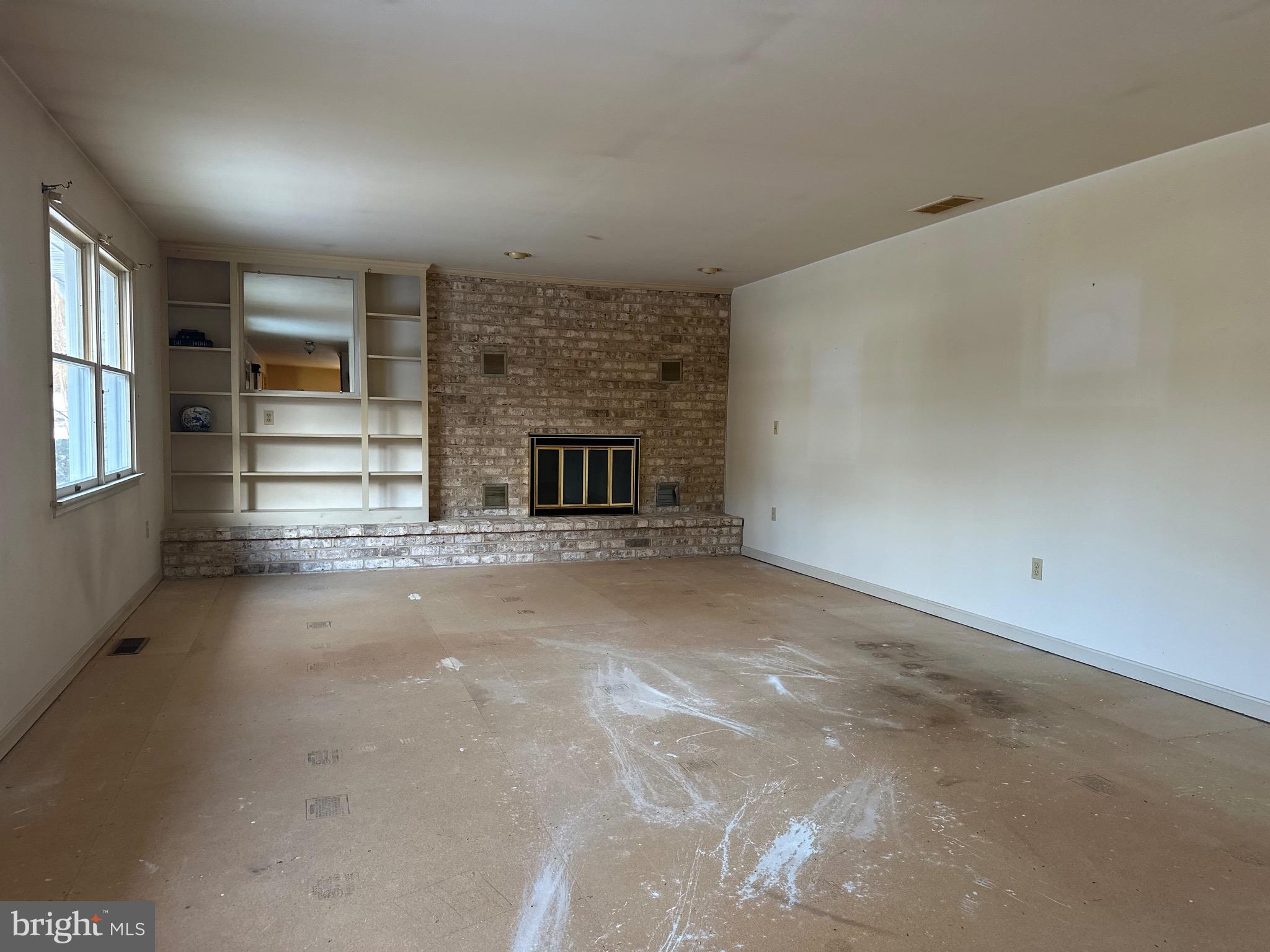 COLLEGE HEIGHTS - Residential