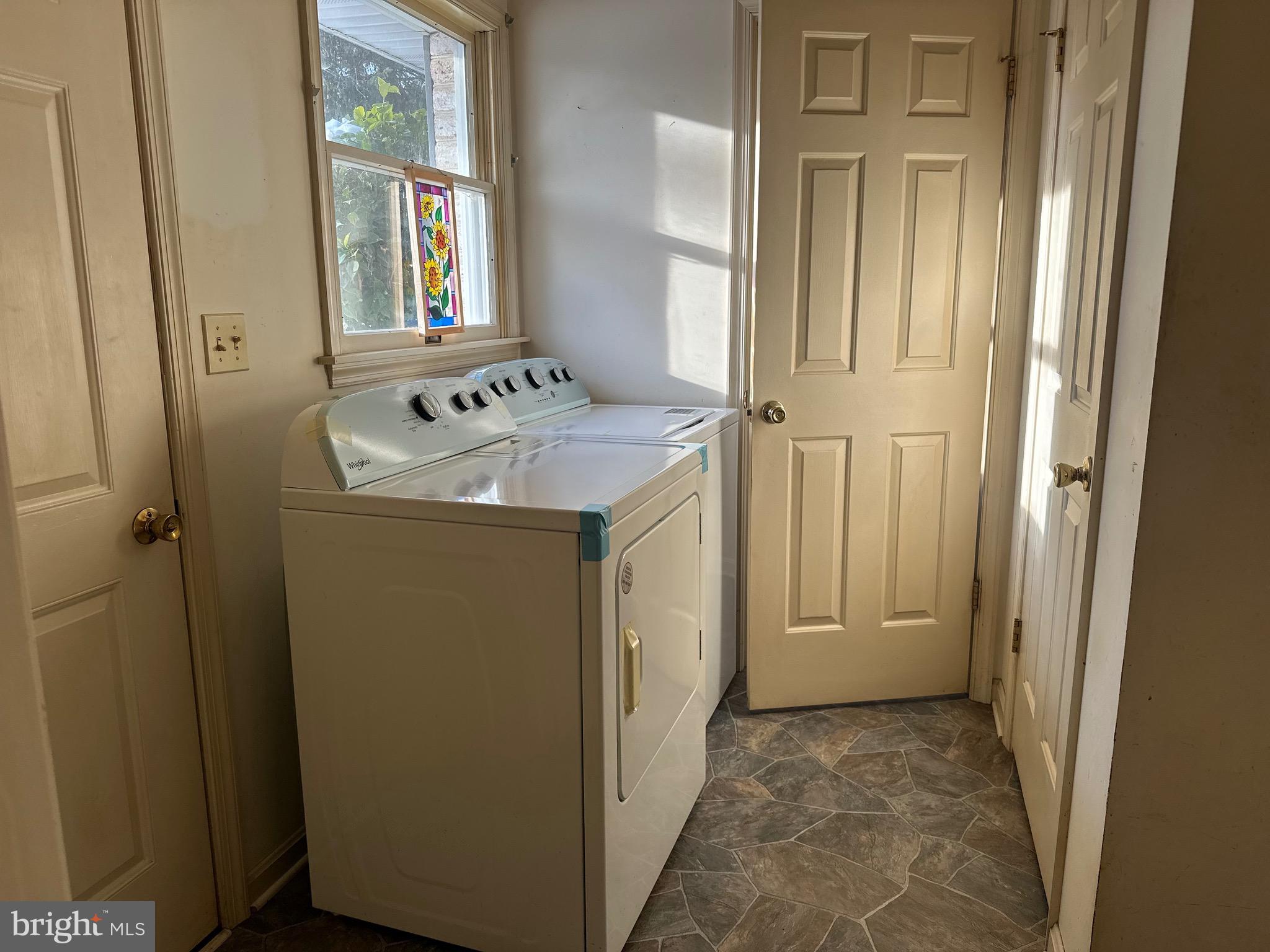 COLLEGE HEIGHTS - Residential