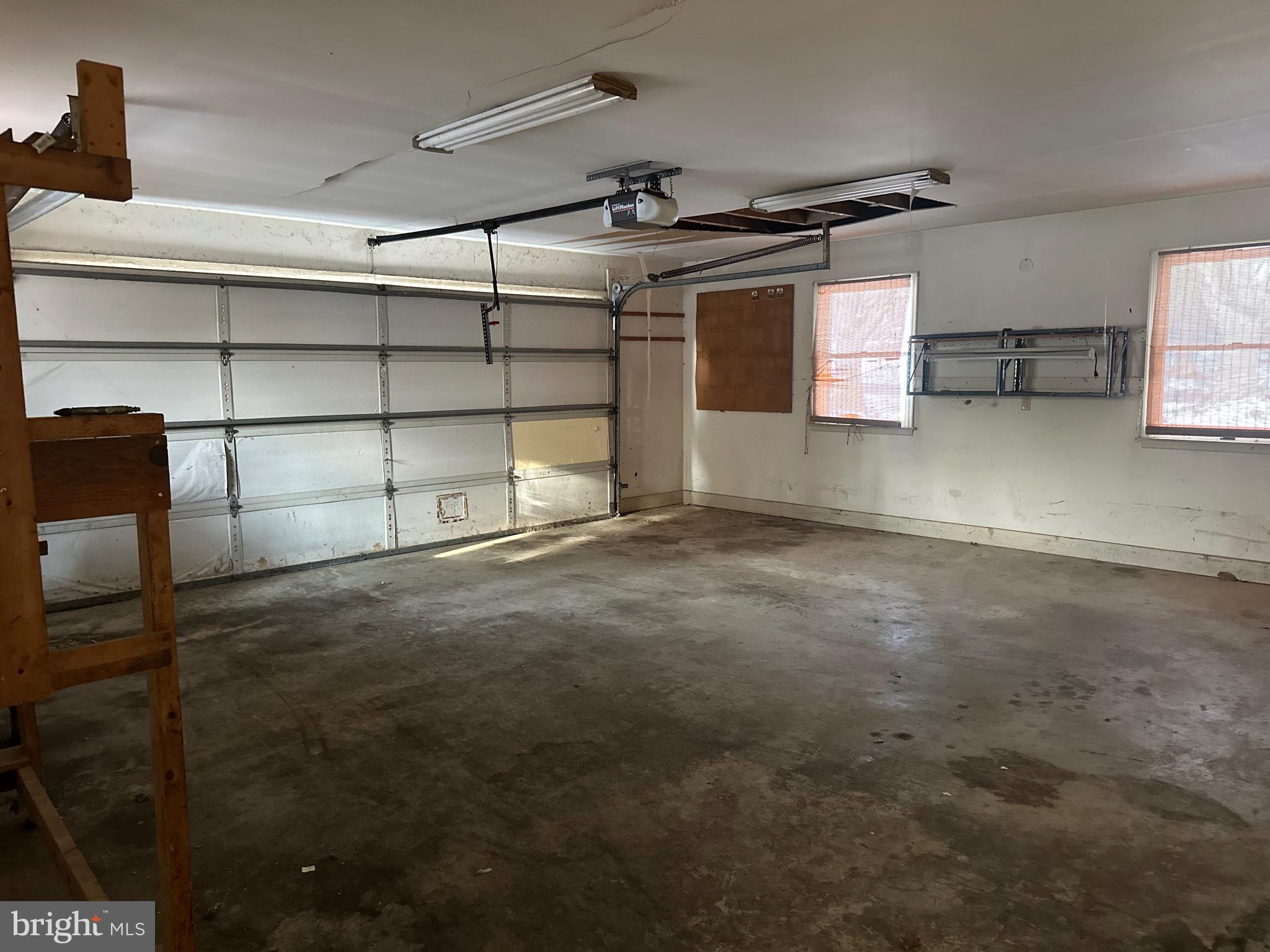 COLLEGE HEIGHTS - Residential