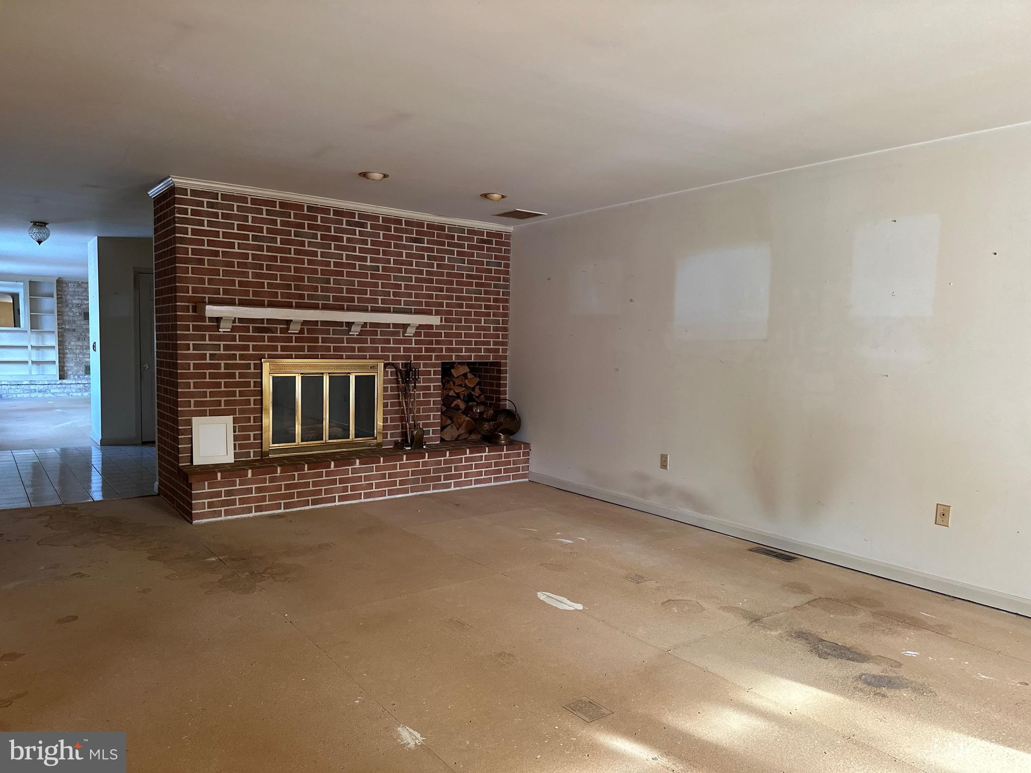 COLLEGE HEIGHTS - Residential