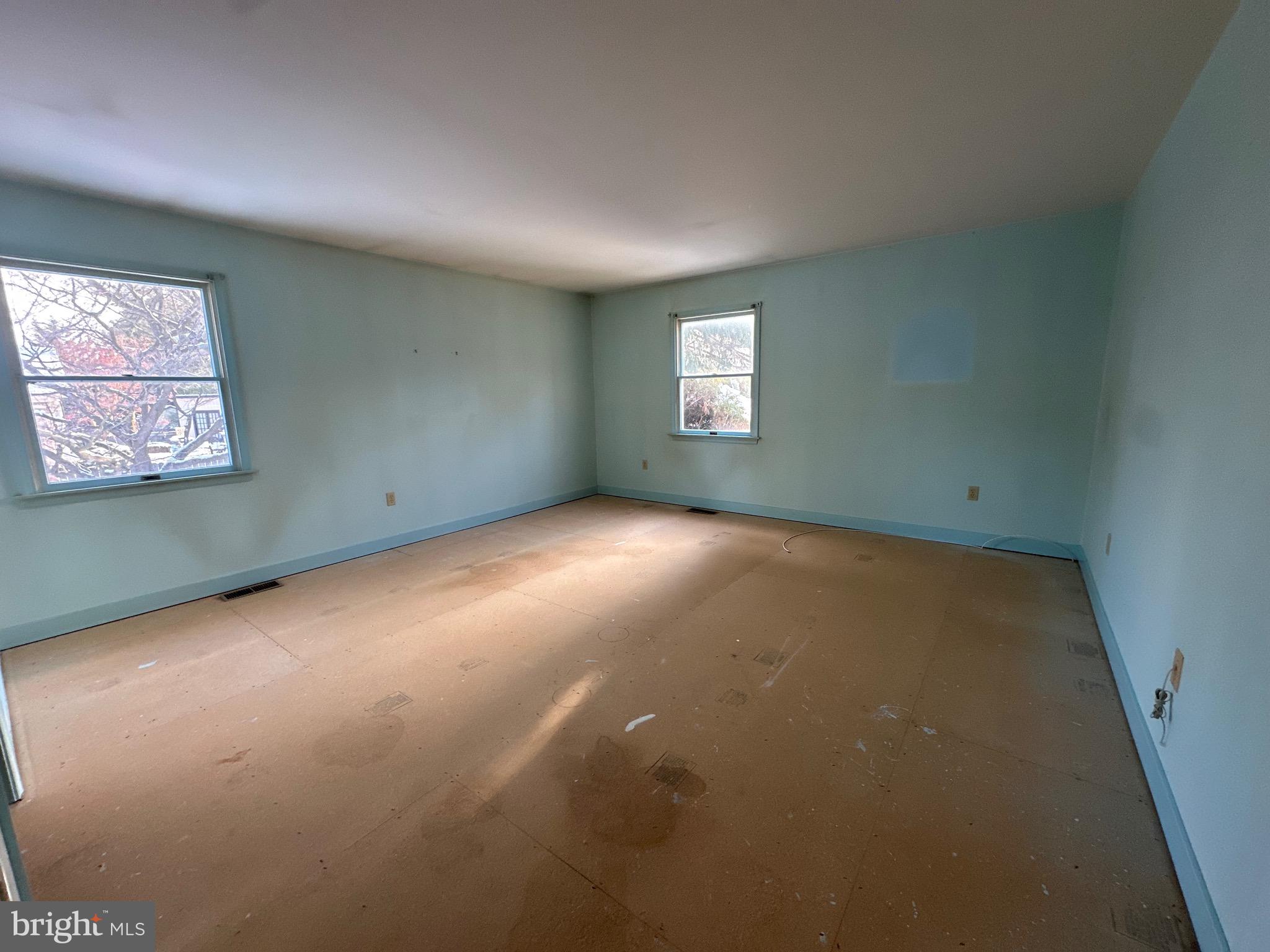 COLLEGE HEIGHTS - Residential