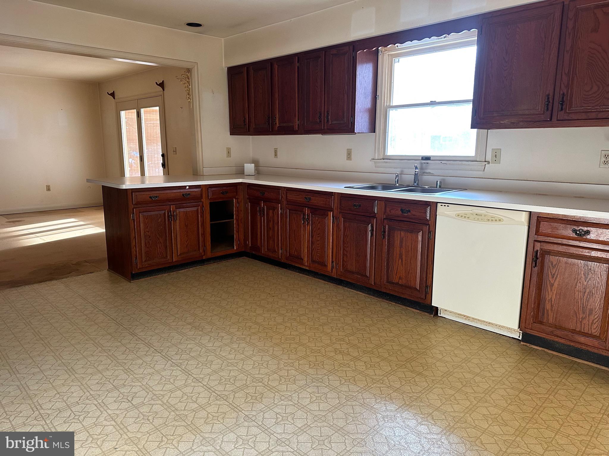 COLLEGE HEIGHTS - Residential