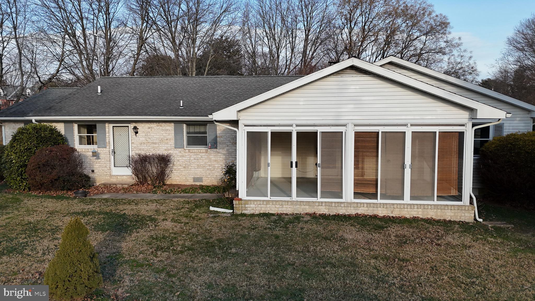 COLLEGE HEIGHTS - Residential