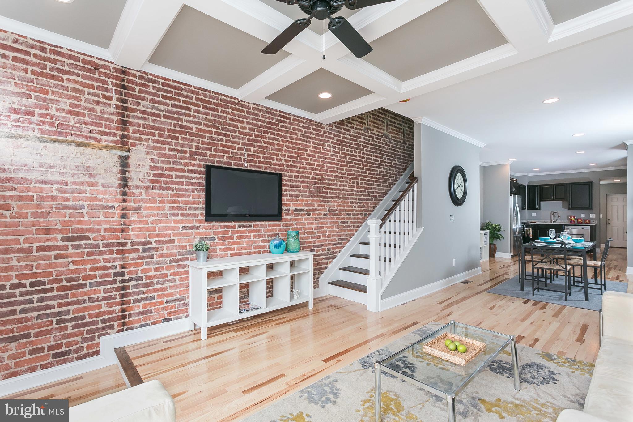 HIGHLANDTOWN - Residential