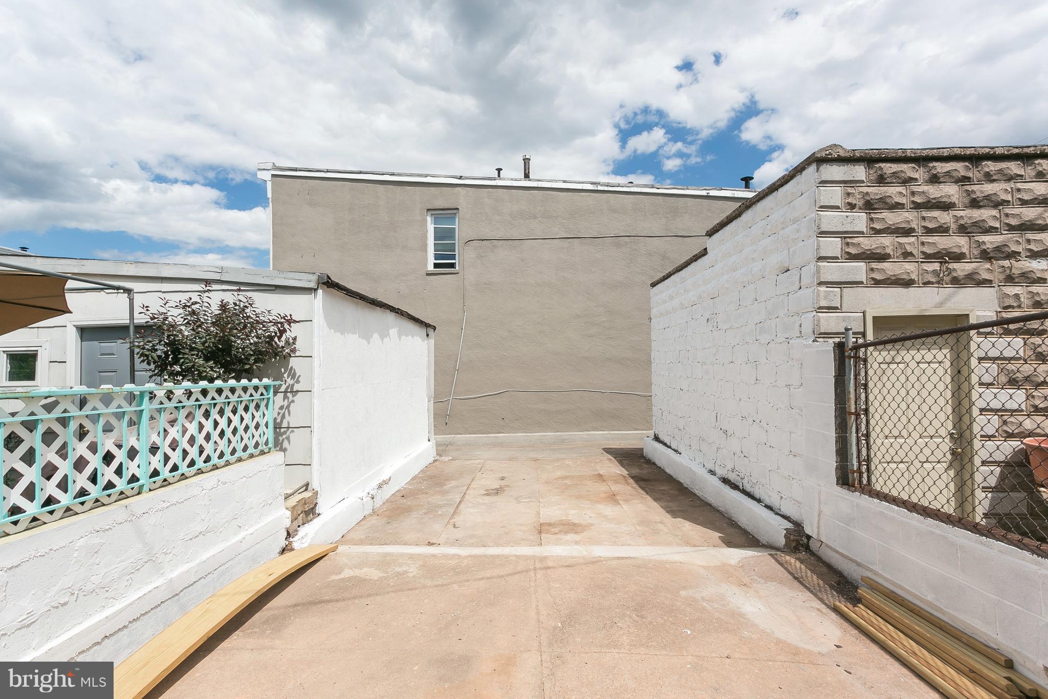 HIGHLANDTOWN - Residential