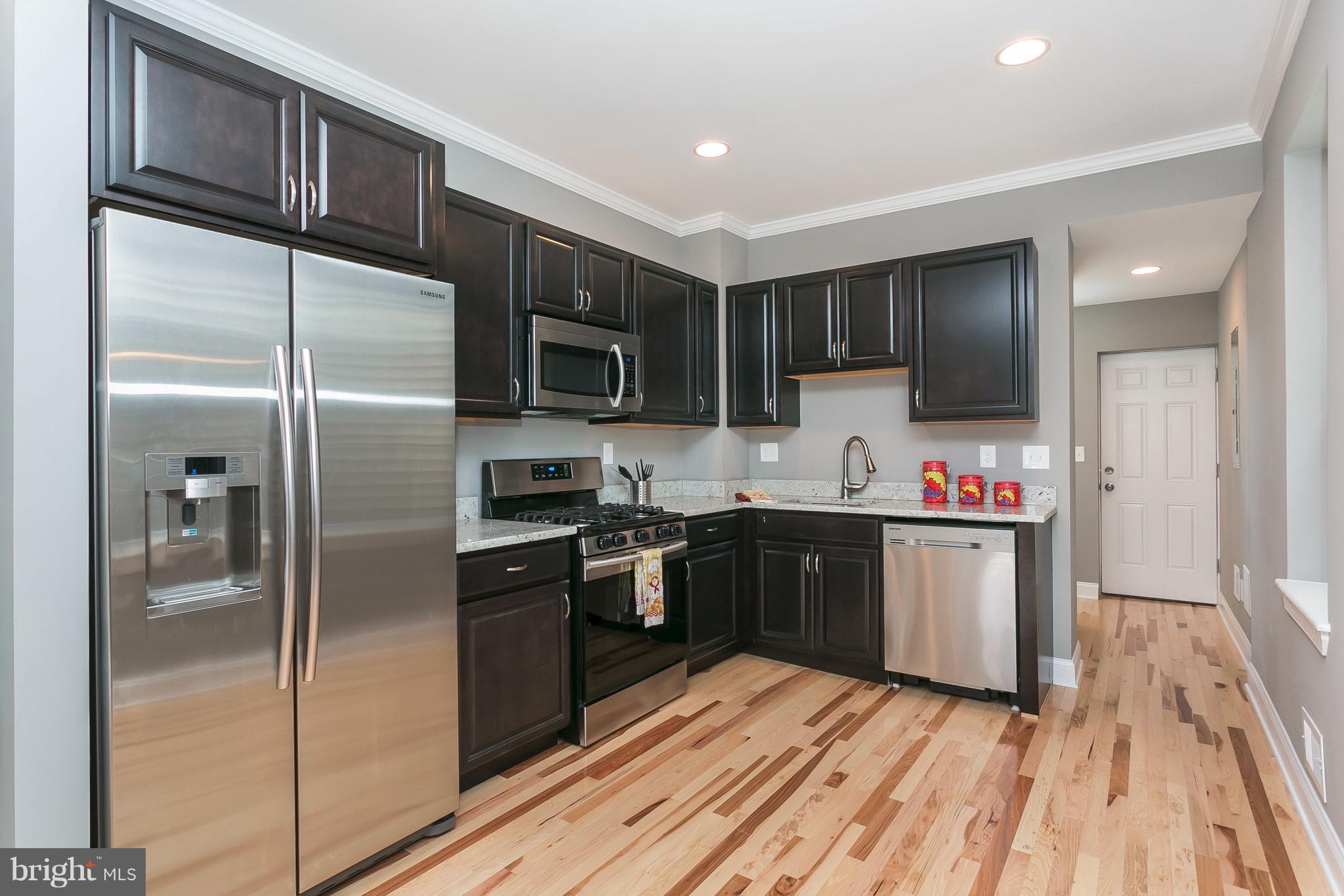 HIGHLANDTOWN - Residential