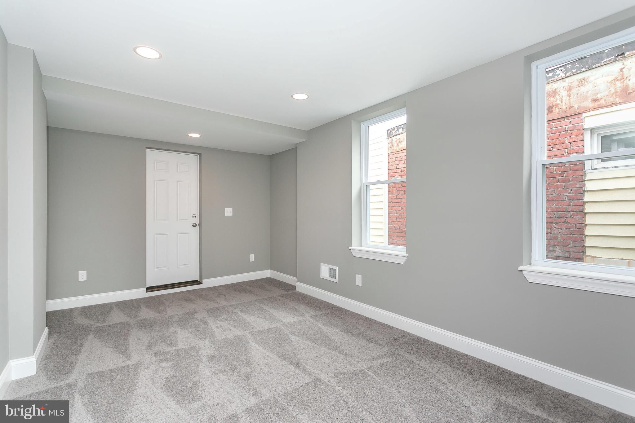 HIGHLANDTOWN - Residential