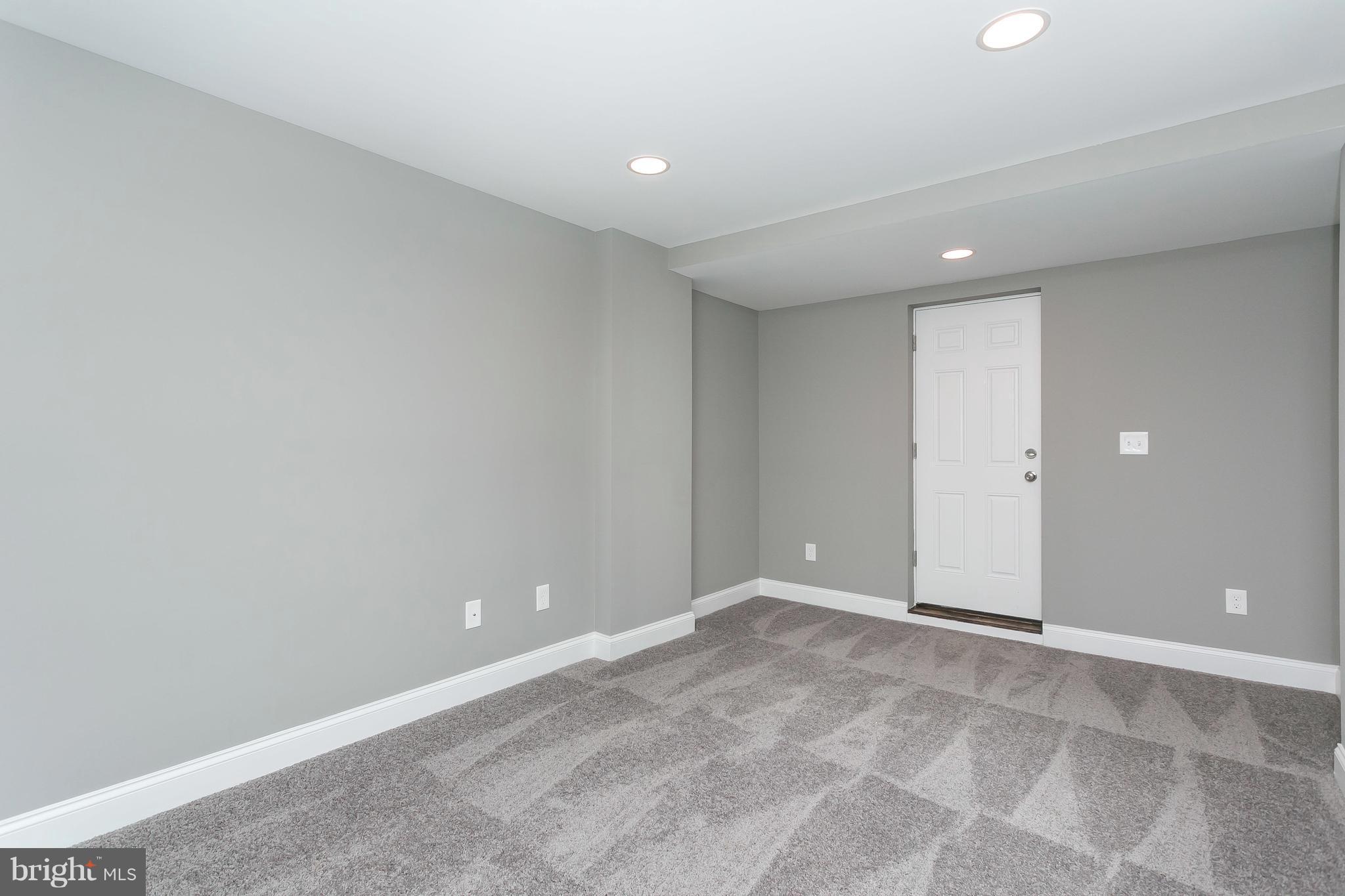 HIGHLANDTOWN - Residential