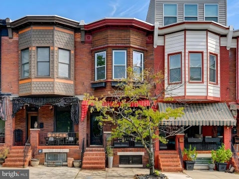 Townhouse For Sale - 425 S Ellwood Avenue<br/> BALTIMORE, MD 21224