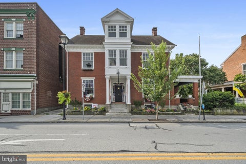 Photo of 49 York Street, GETTYSBURG, PA 17325 (MLS # PAAD2025124)