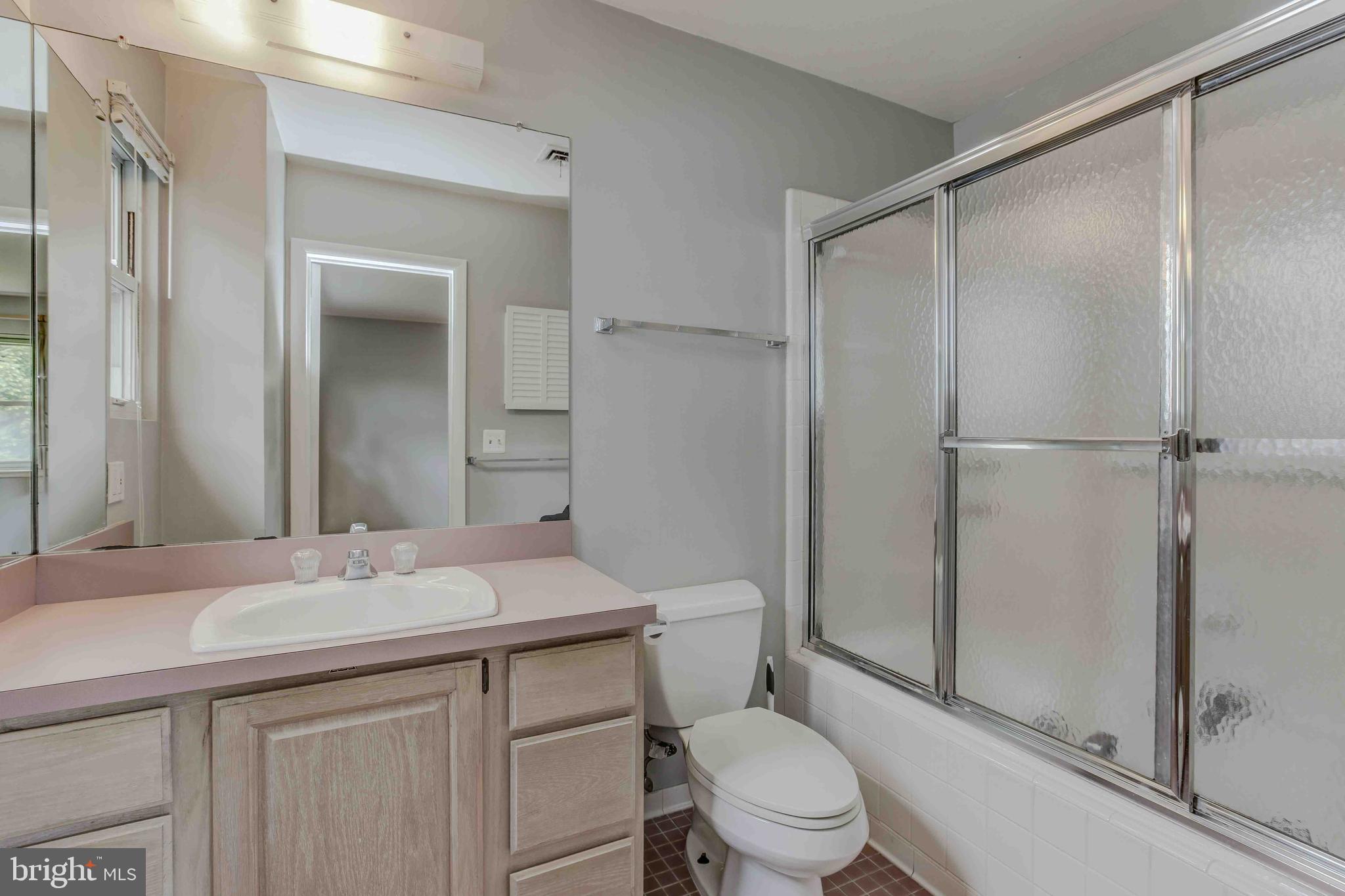 DUNLOP HILLS - Residential Lease