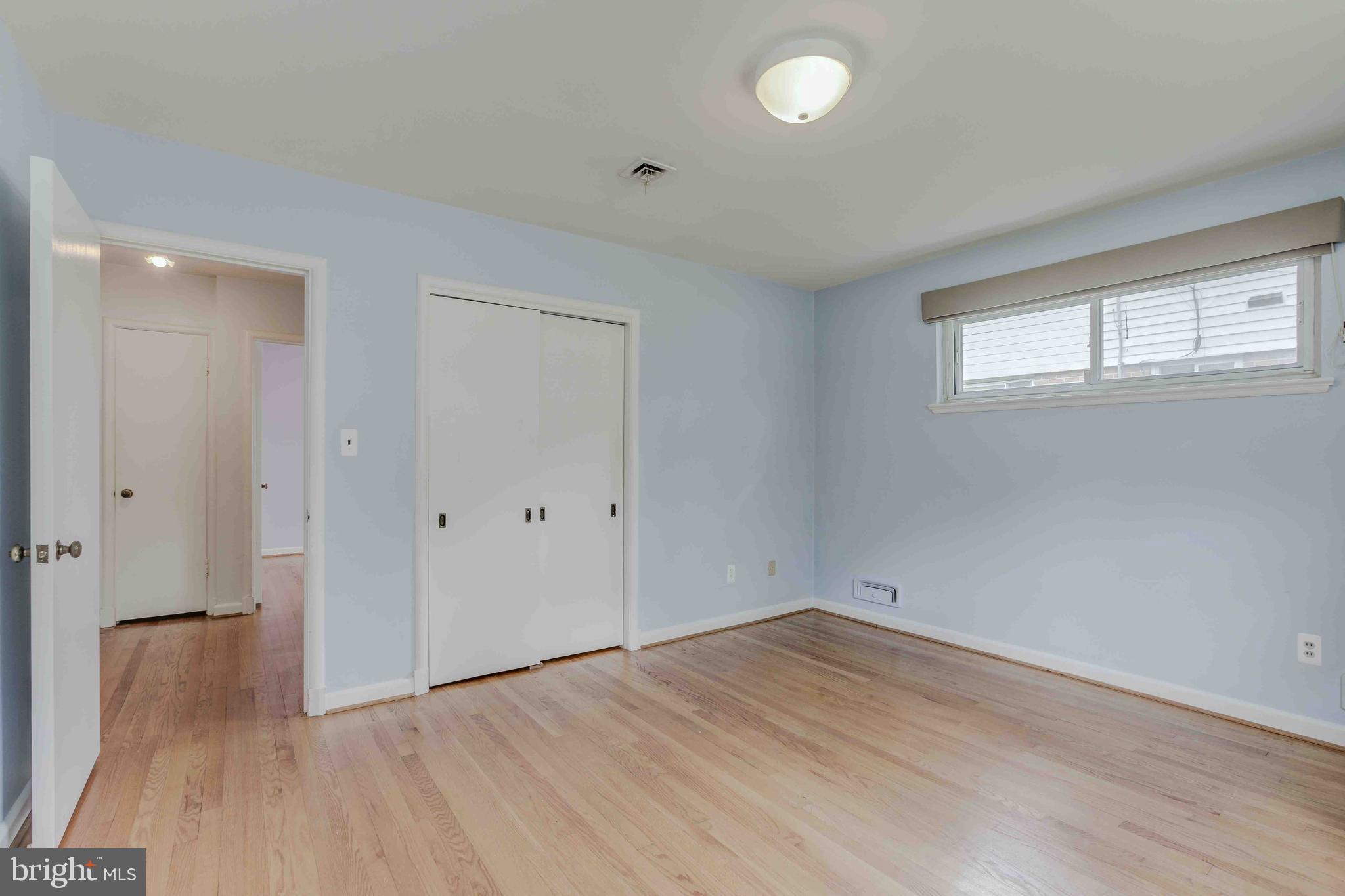 DUNLOP HILLS - Residential Lease