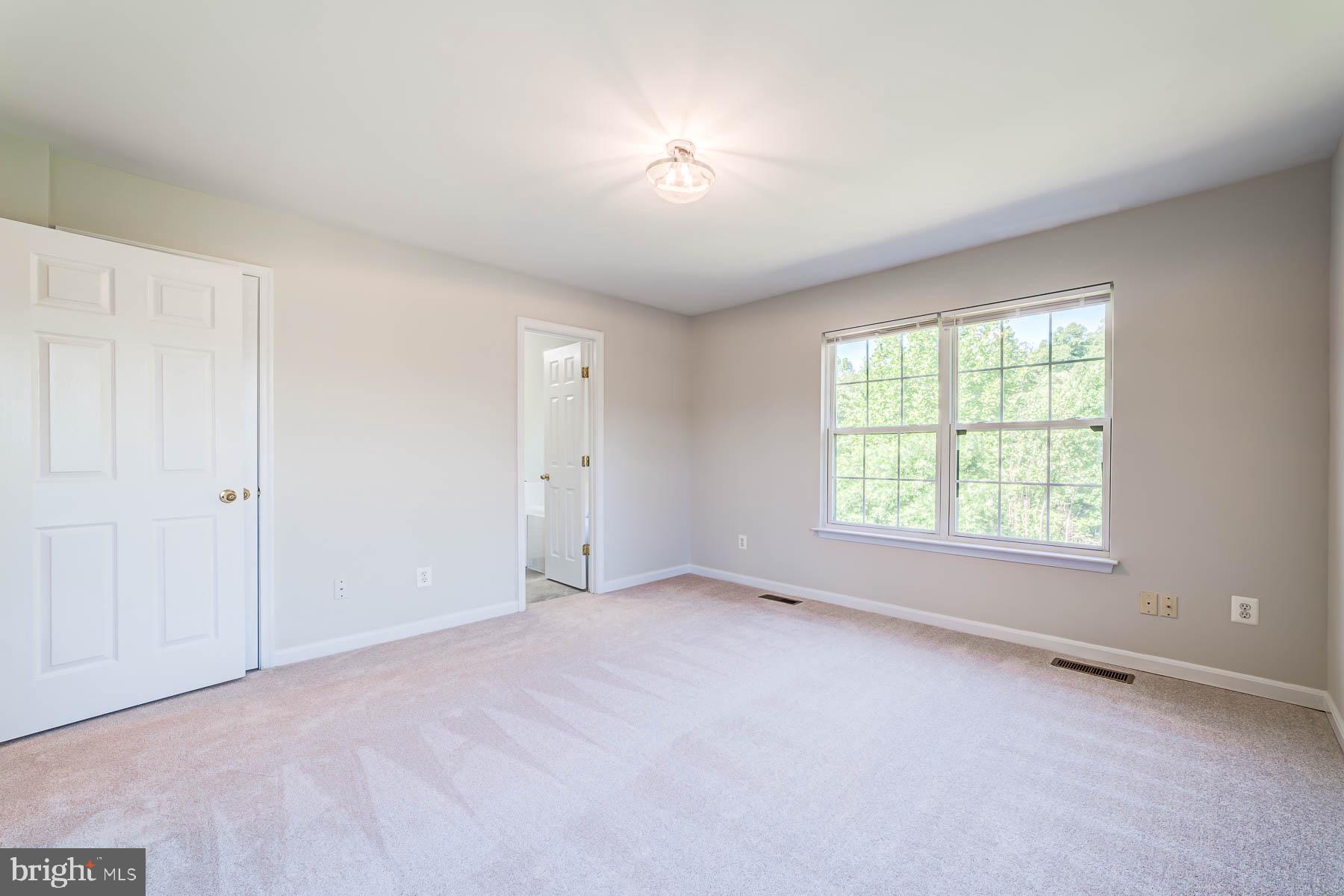 LAKECREST - Residential