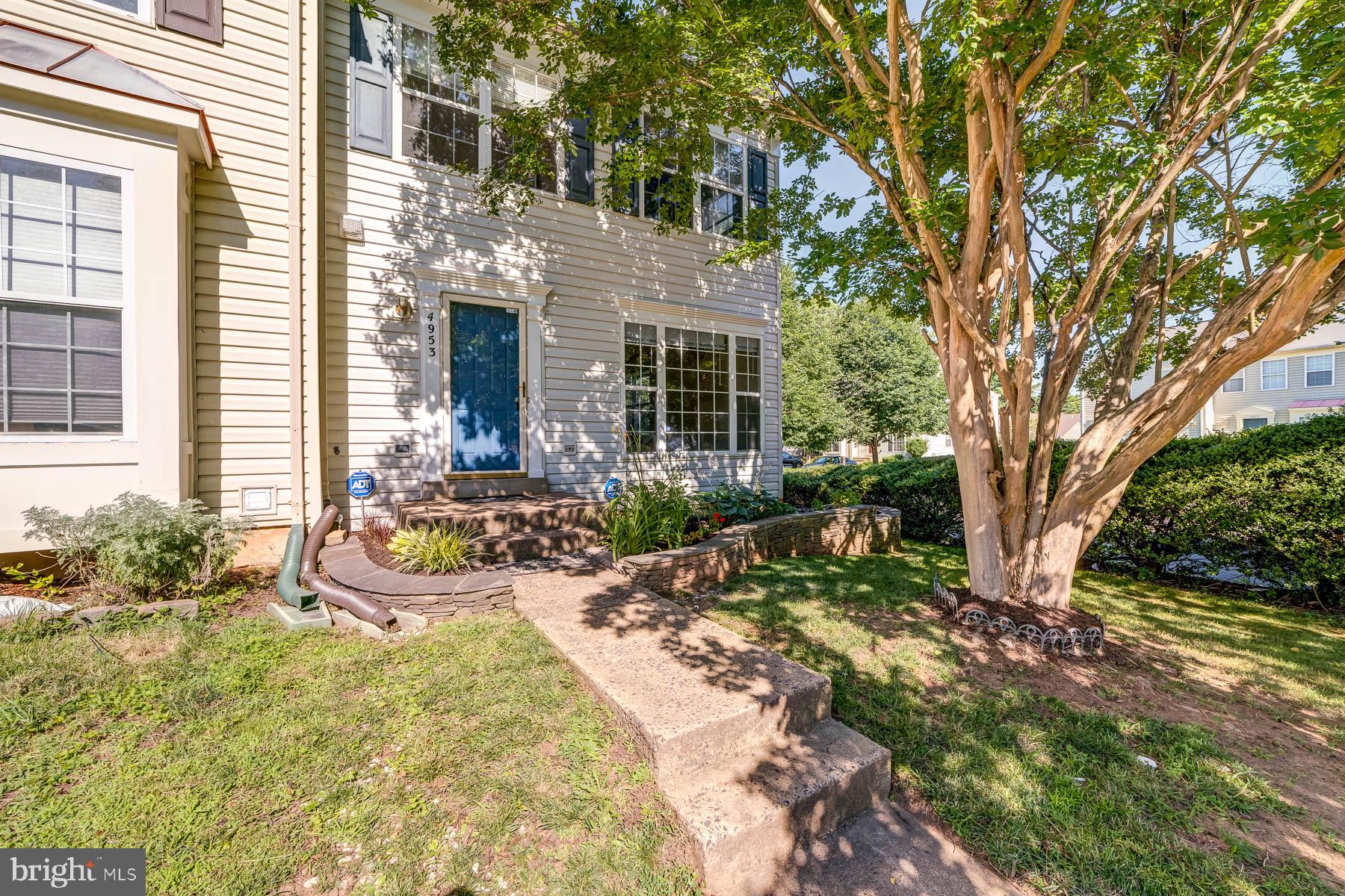 LAKECREST - Residential