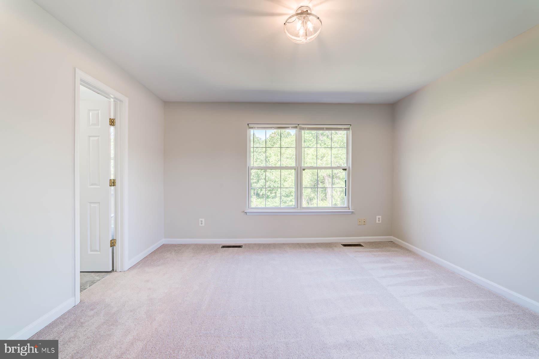 LAKECREST - Residential