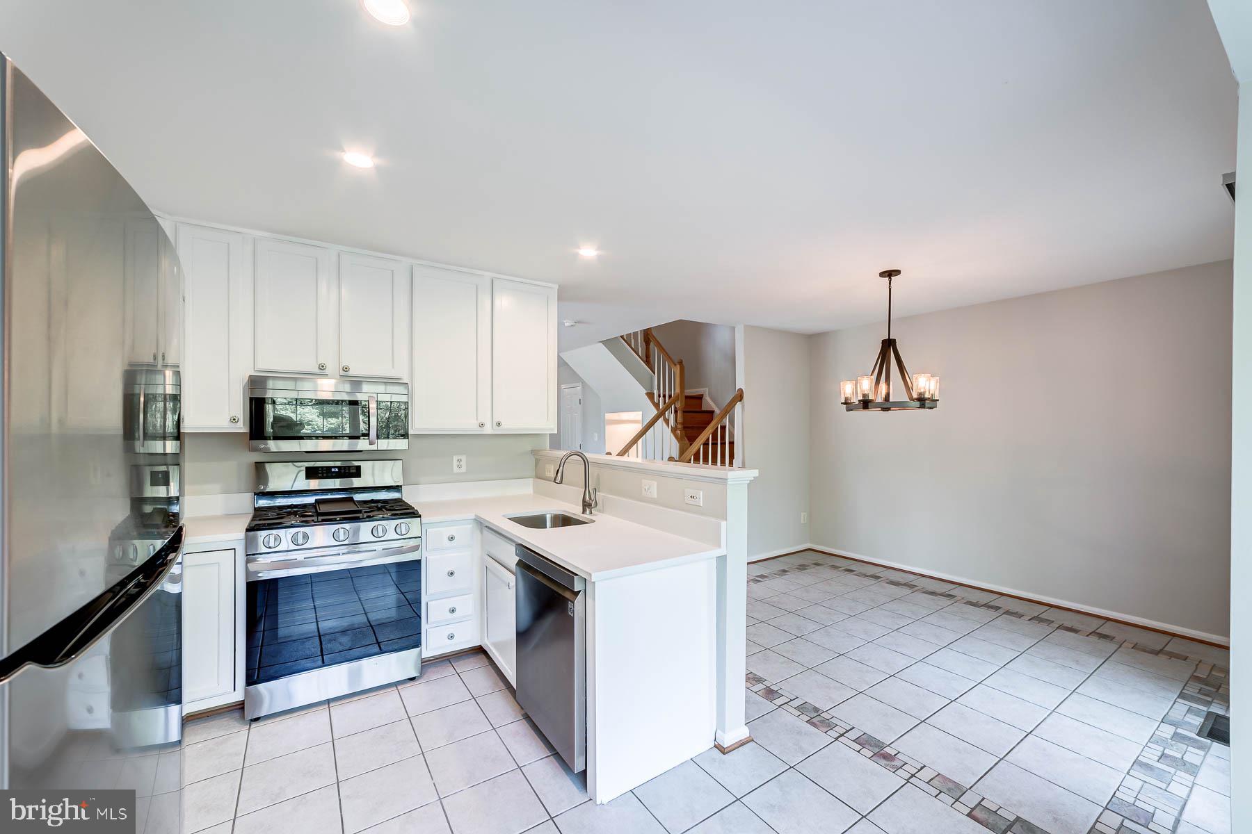 LAKECREST - Residential