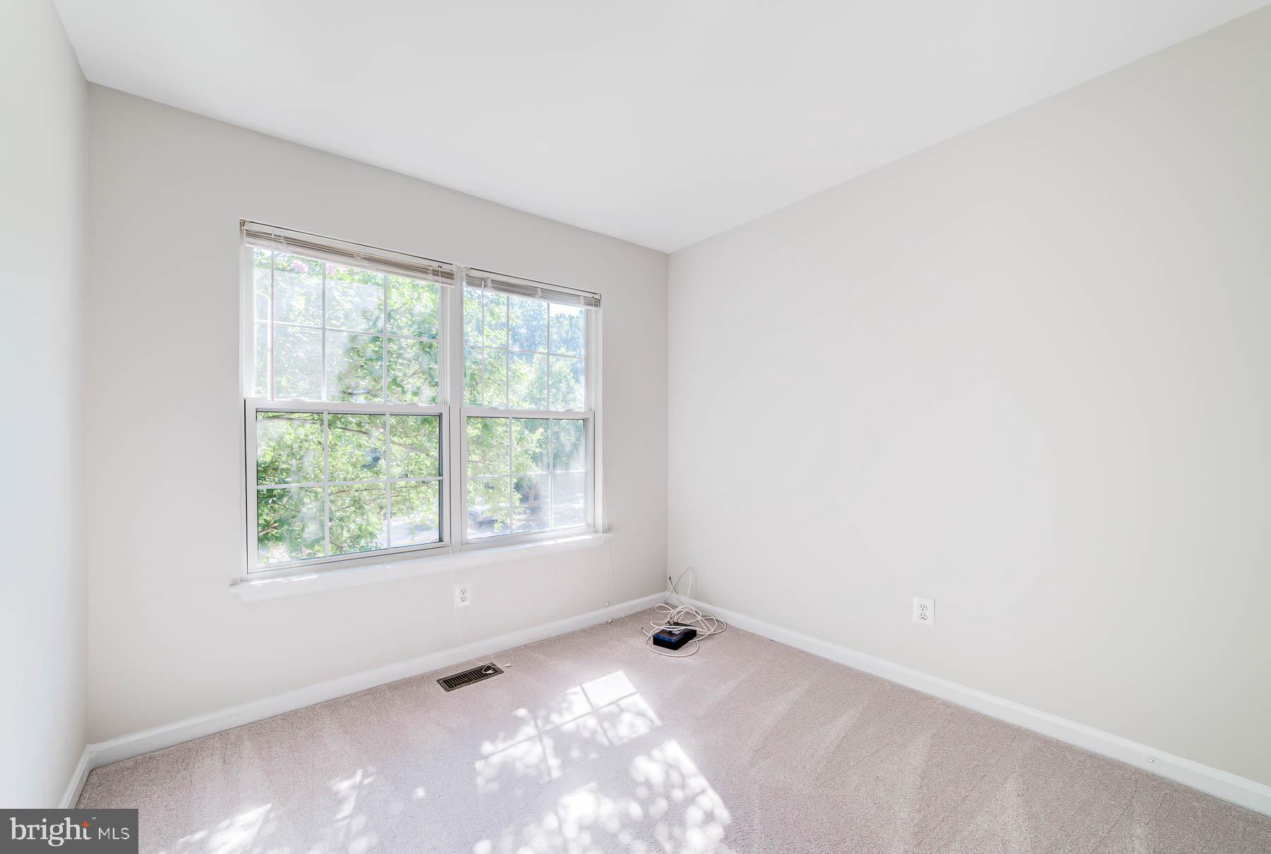 LAKECREST - Residential