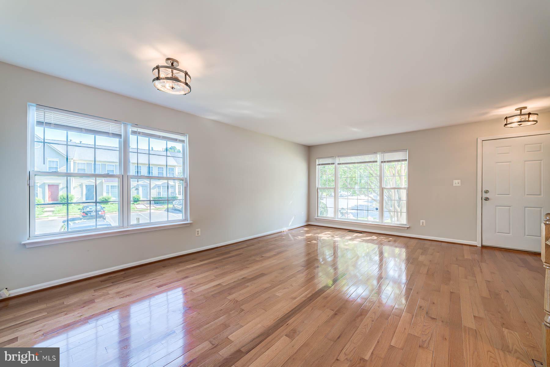 LAKECREST - Residential